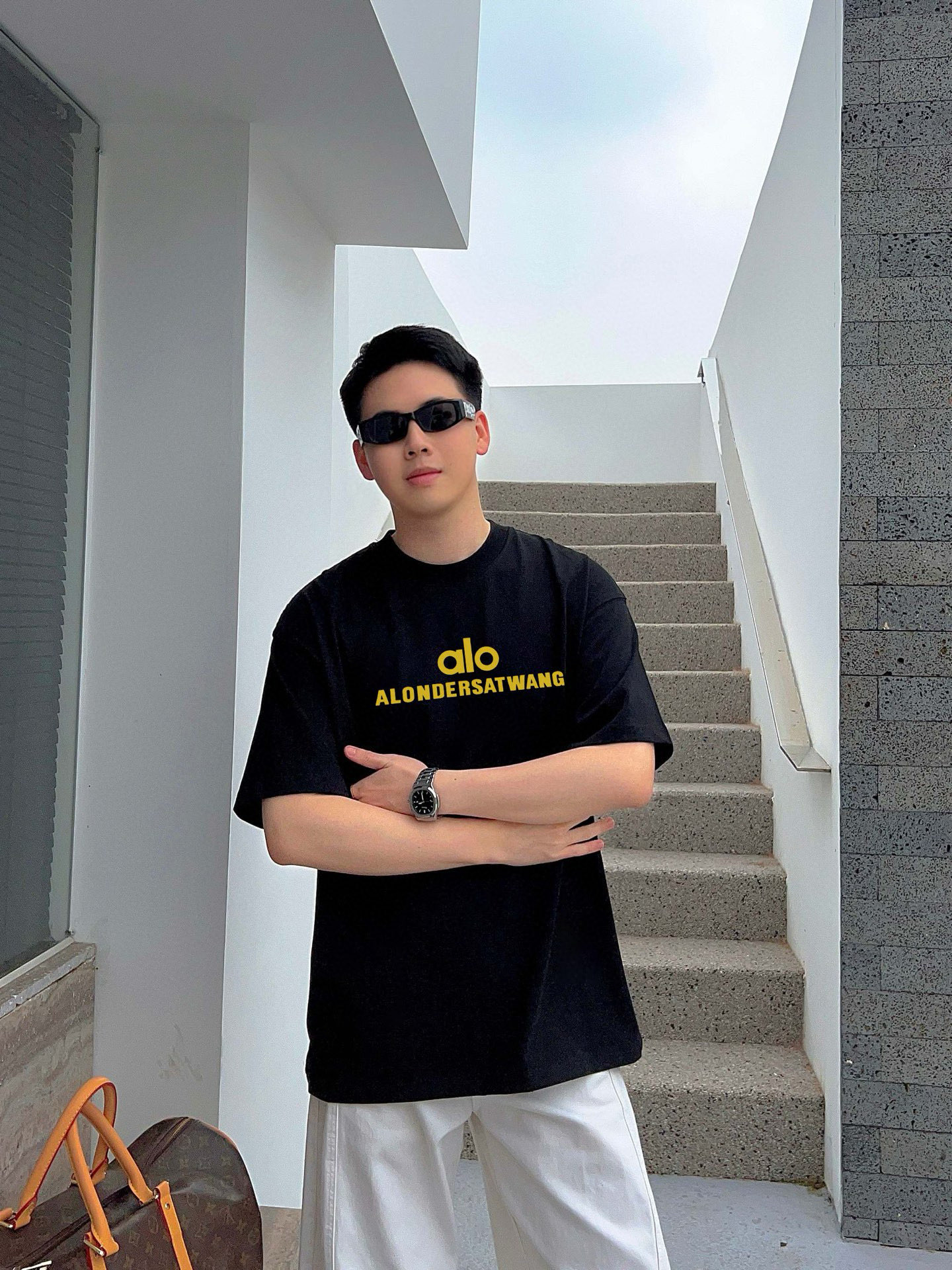 ￼ ￼ ￼ ￼ ￼ ￼ ￼ ￼ ￼￼ alo 新款字母印花双层重工短袖T桖 字母图案不管是T桖还是卫衣都