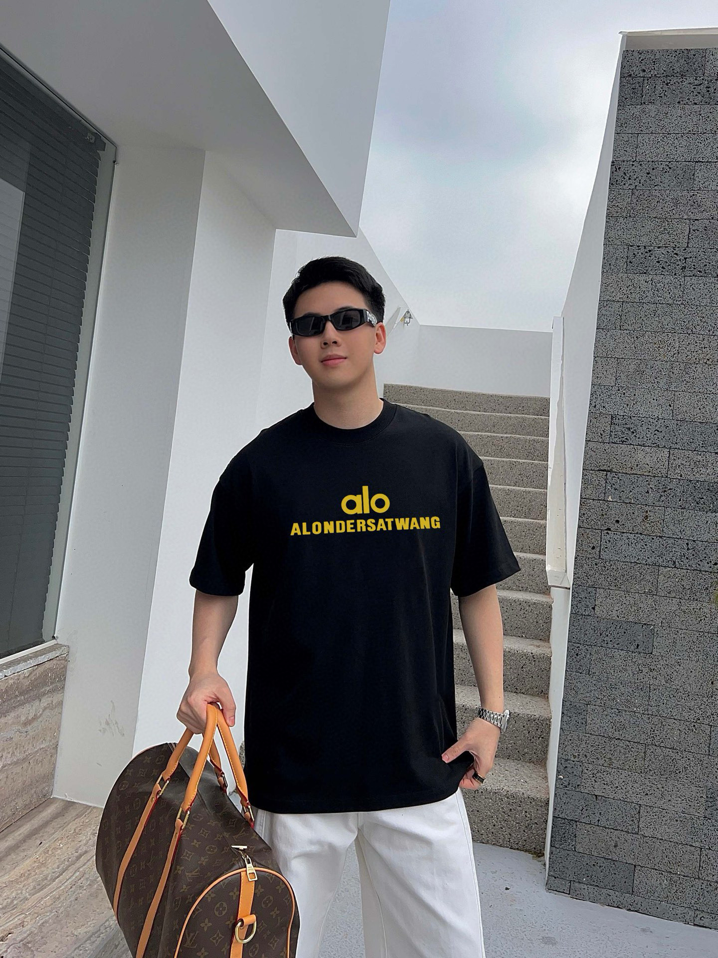 ￼ ￼ ￼ ￼ ￼ ￼ ￼ ￼ ￼￼ alo 新款字母印花双层重工短袖T桖 字母图案不管是T桖还是卫衣都