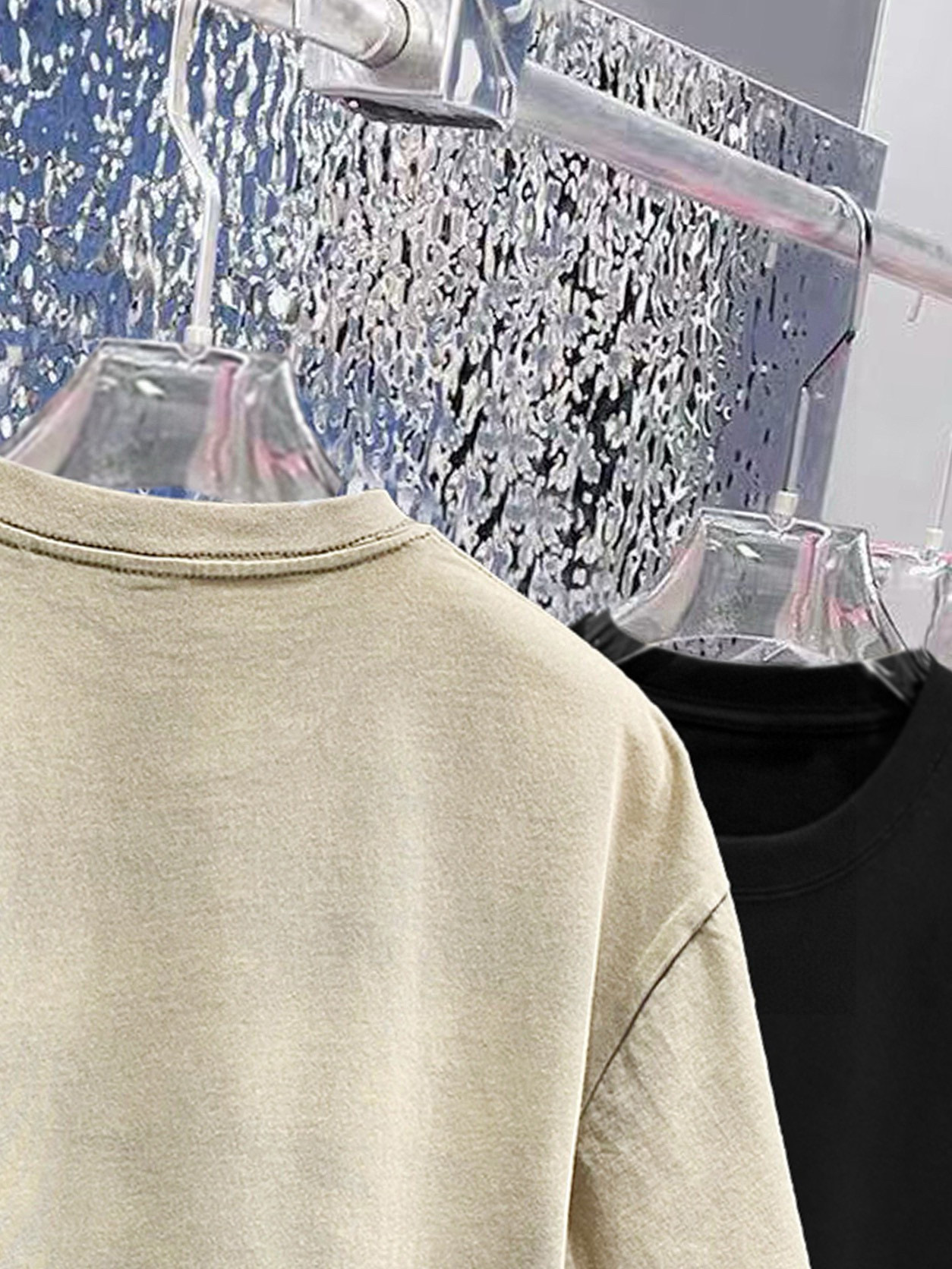 ACNE 25官网同步发售 欧美流行趋势 洗水分层工艺 洗水纯棉面料 柔软舒适细腻 大幅印花 提升档次 