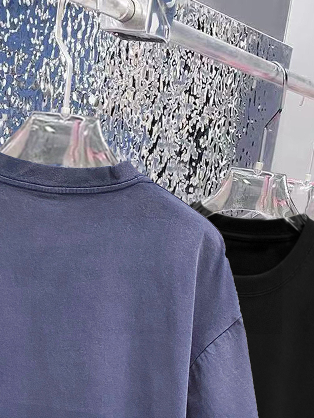 ACNE 25官网同步发售 欧美流行趋势 洗水分层工艺 洗水纯棉面料 柔软舒适细腻 大幅印花 提升档次 