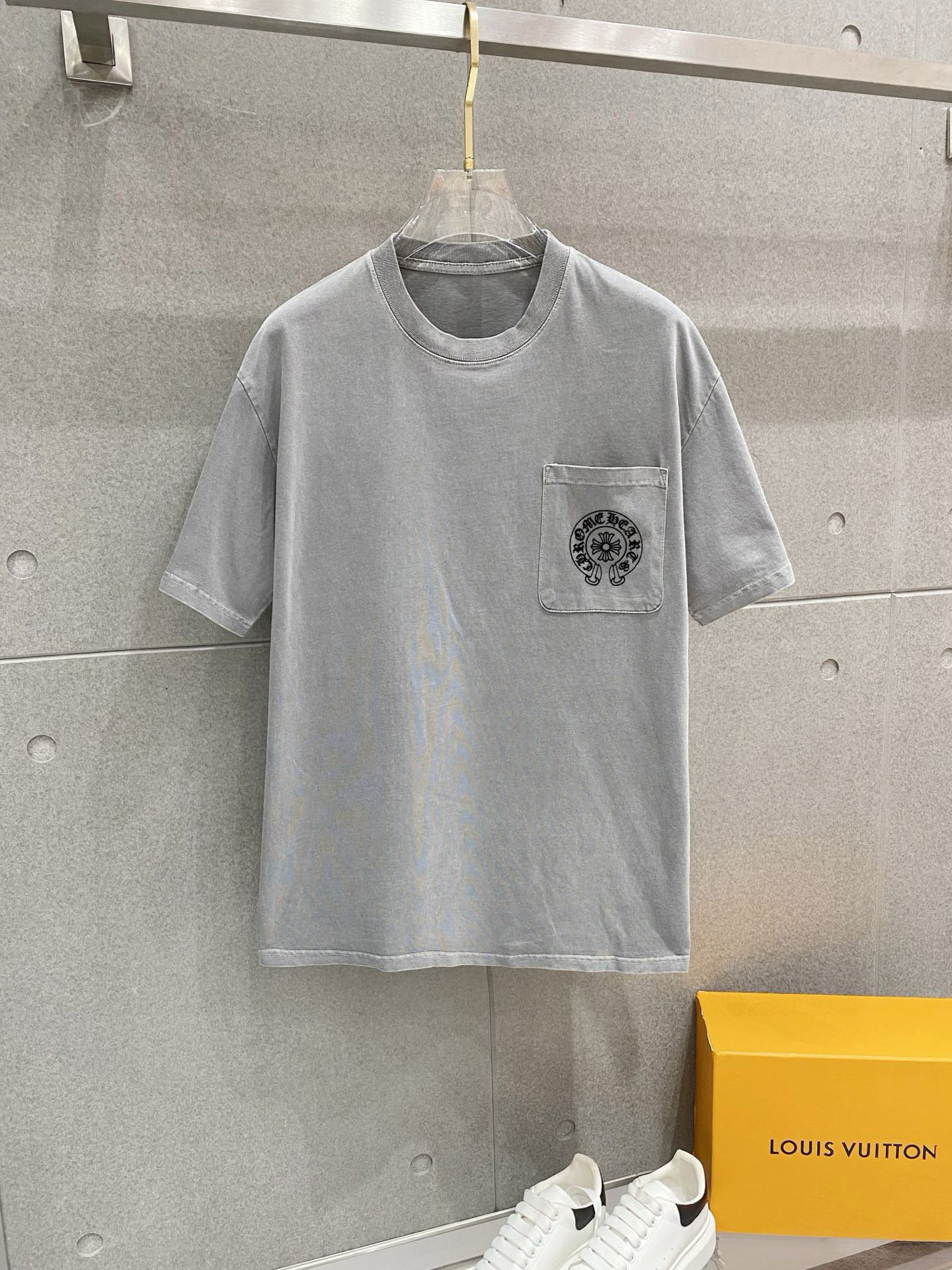 克罗心 25官网同步发售 欧美流行趋势 洗水分层工艺 拼接口袋图案展示 洗水纯棉面料 提升档次 柔软舒适