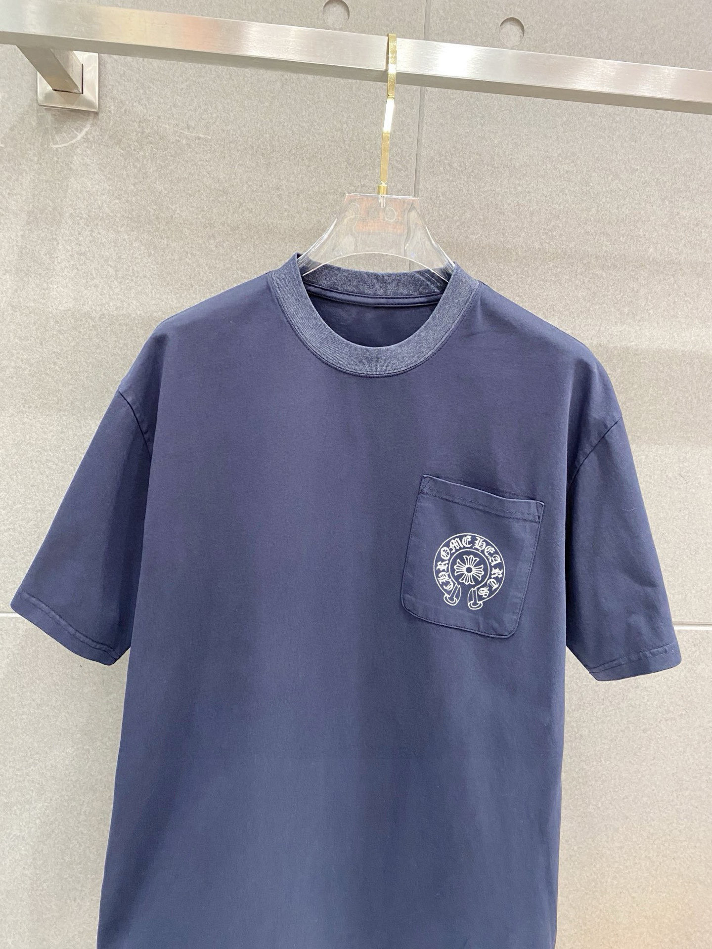 克罗心 25官网同步发售 欧美流行趋势 洗水分层工艺 拼接口袋图案展示 洗水纯棉面料 提升档次 柔软舒适