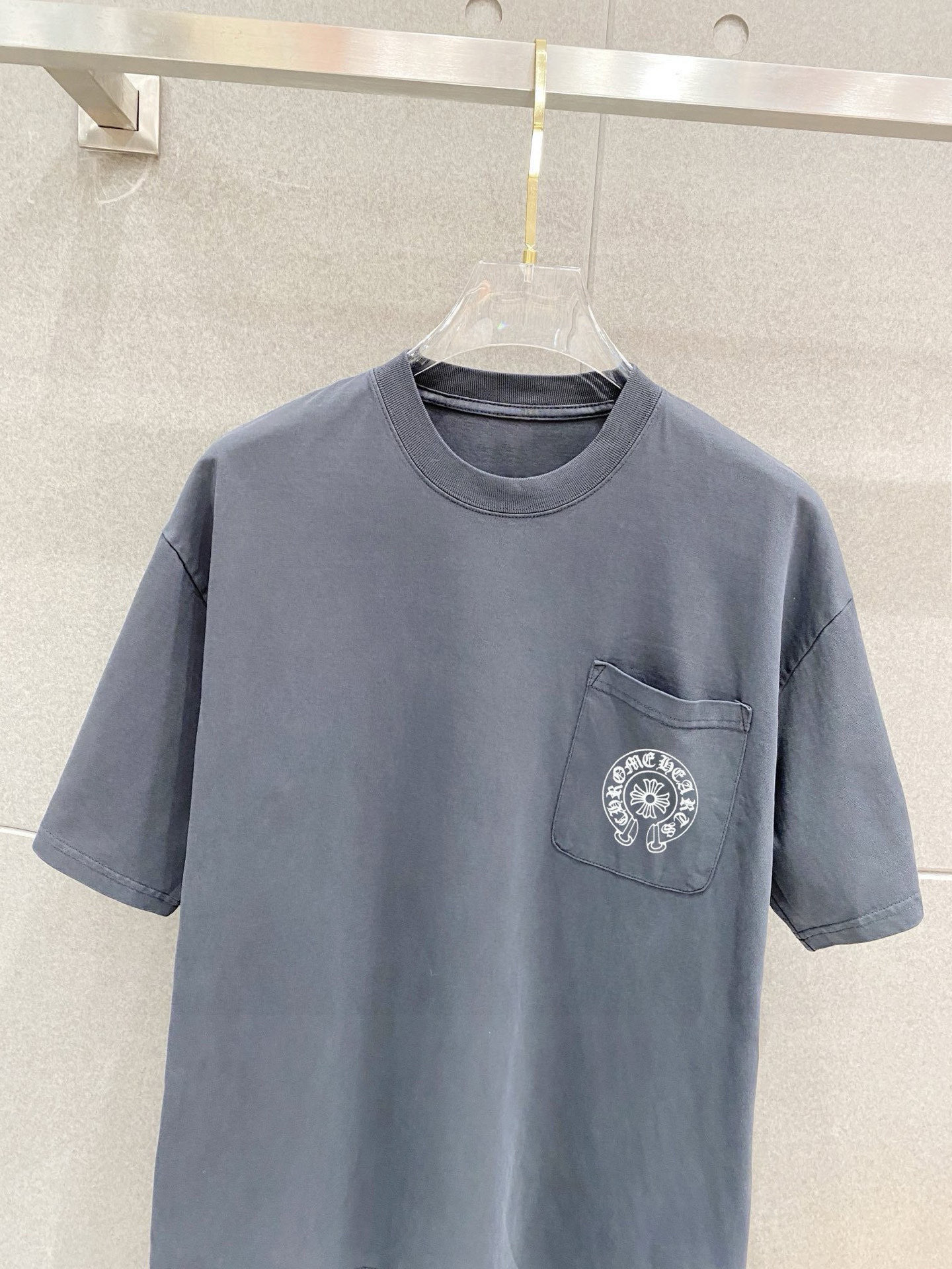 克罗心 25官网同步发售 欧美流行趋势 洗水分层工艺 拼接口袋图案展示 洗水纯棉面料 提升档次 柔软舒适