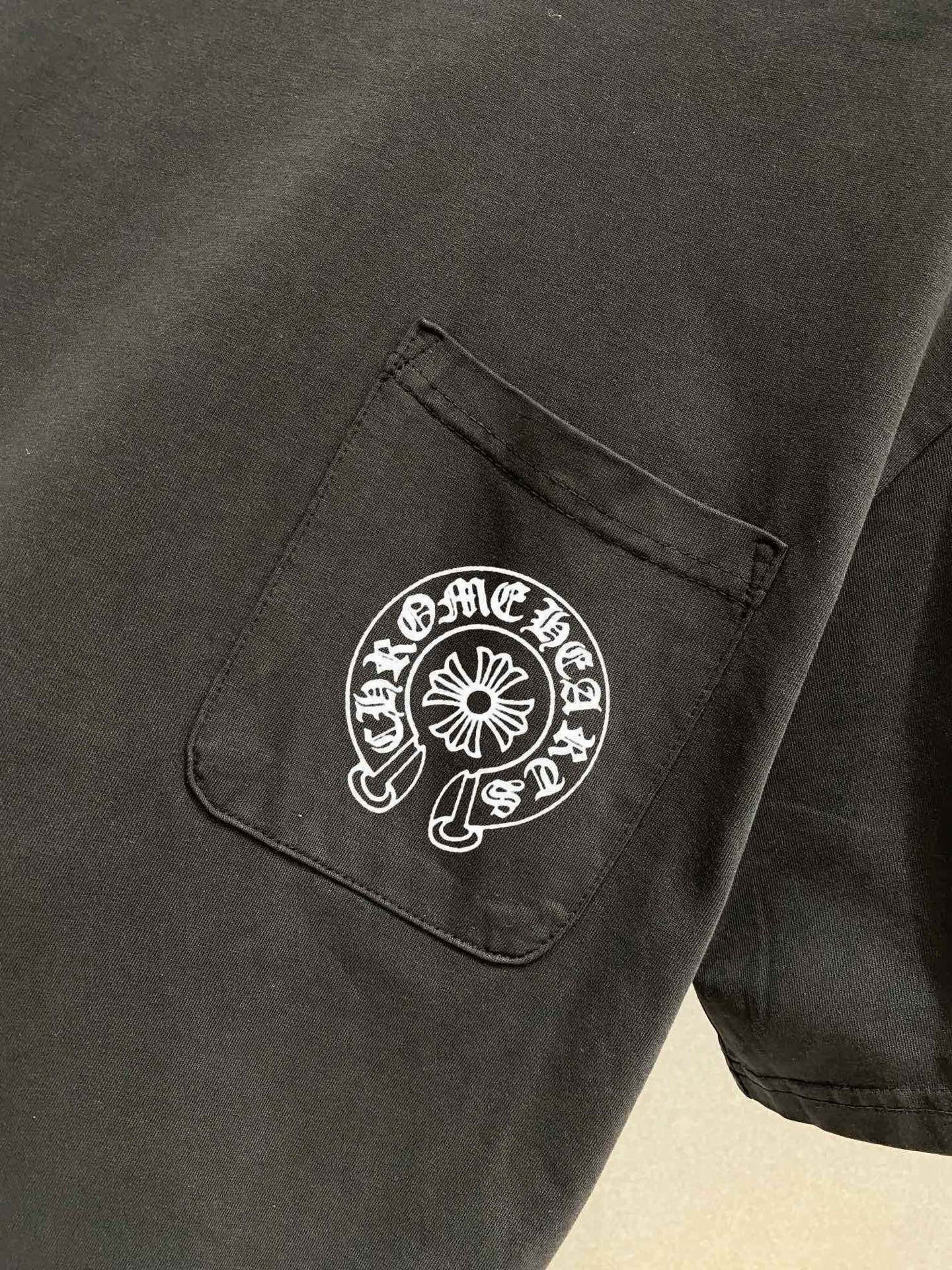 克罗心 25官网同步发售 欧美流行趋势 洗水分层工艺 拼接口袋图案展示 洗水纯棉面料 提升档次 柔软舒适