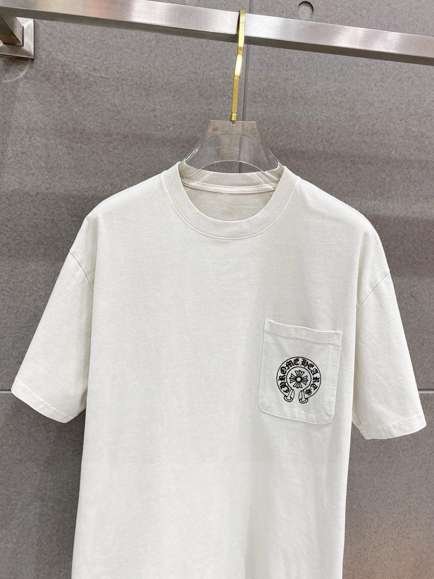 克罗心 25官网同步发售 欧美流行趋势 洗水分层工艺 拼接口袋图案展示 洗水纯棉面料 提升档次 柔软舒适