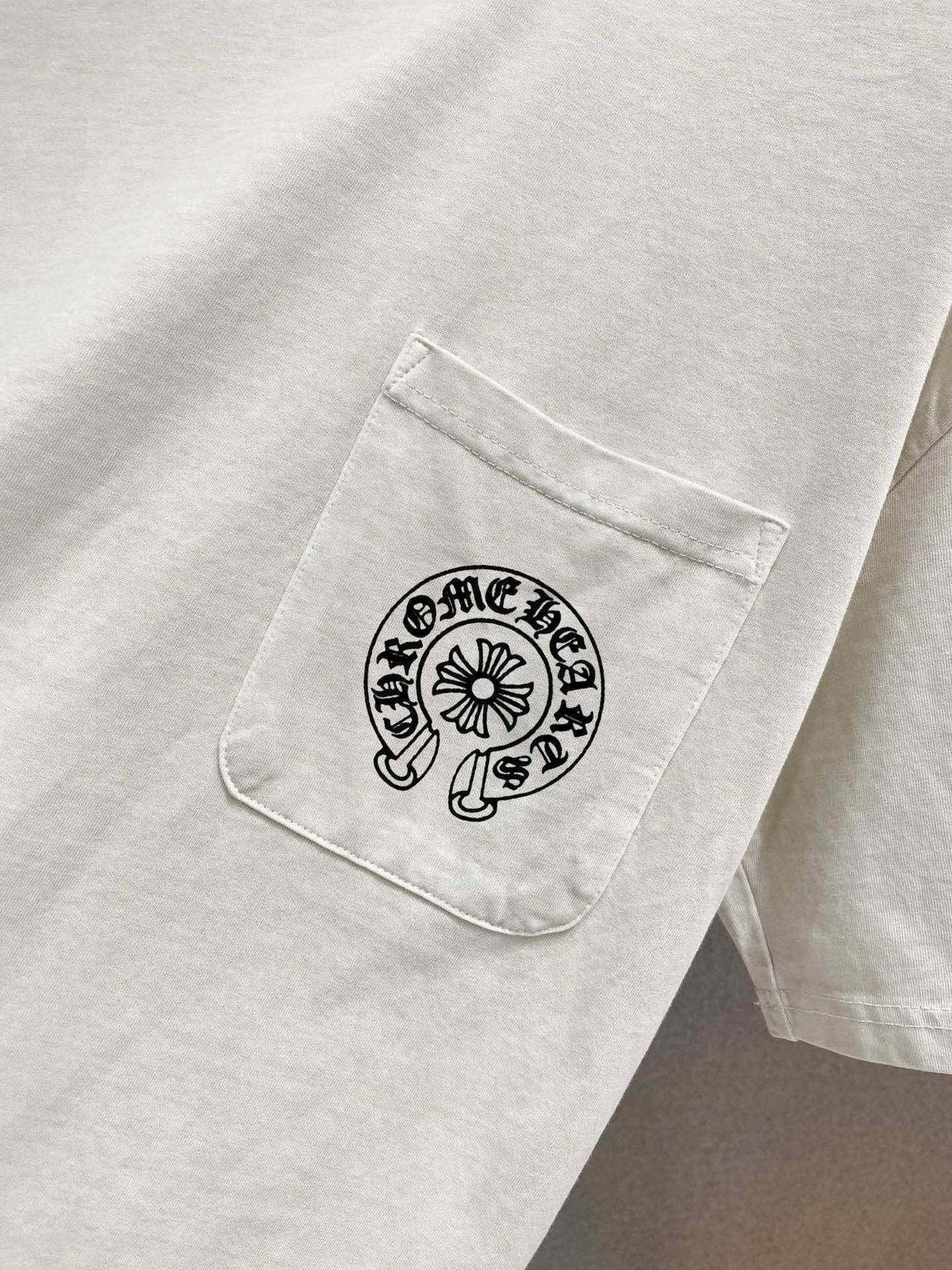 克罗心 25官网同步发售 欧美流行趋势 洗水分层工艺 拼接口袋图案展示 洗水纯棉面料 提升档次 柔软舒适