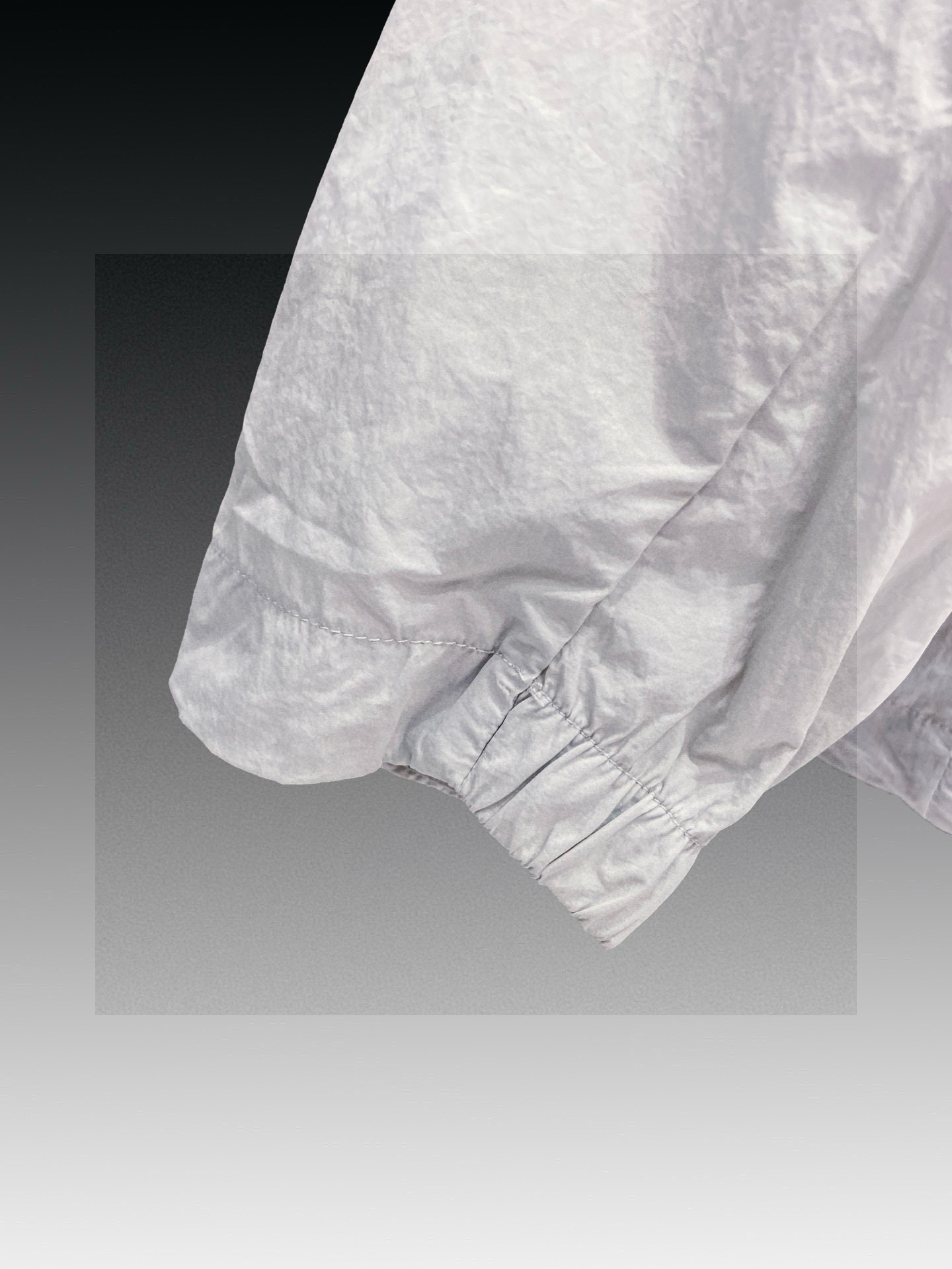 始祖鸟 官网同款防晒轻薄风壳防晒衣皮肤衣 炎热而多变的天气冒险活动时穿着。squamish连采用tyon