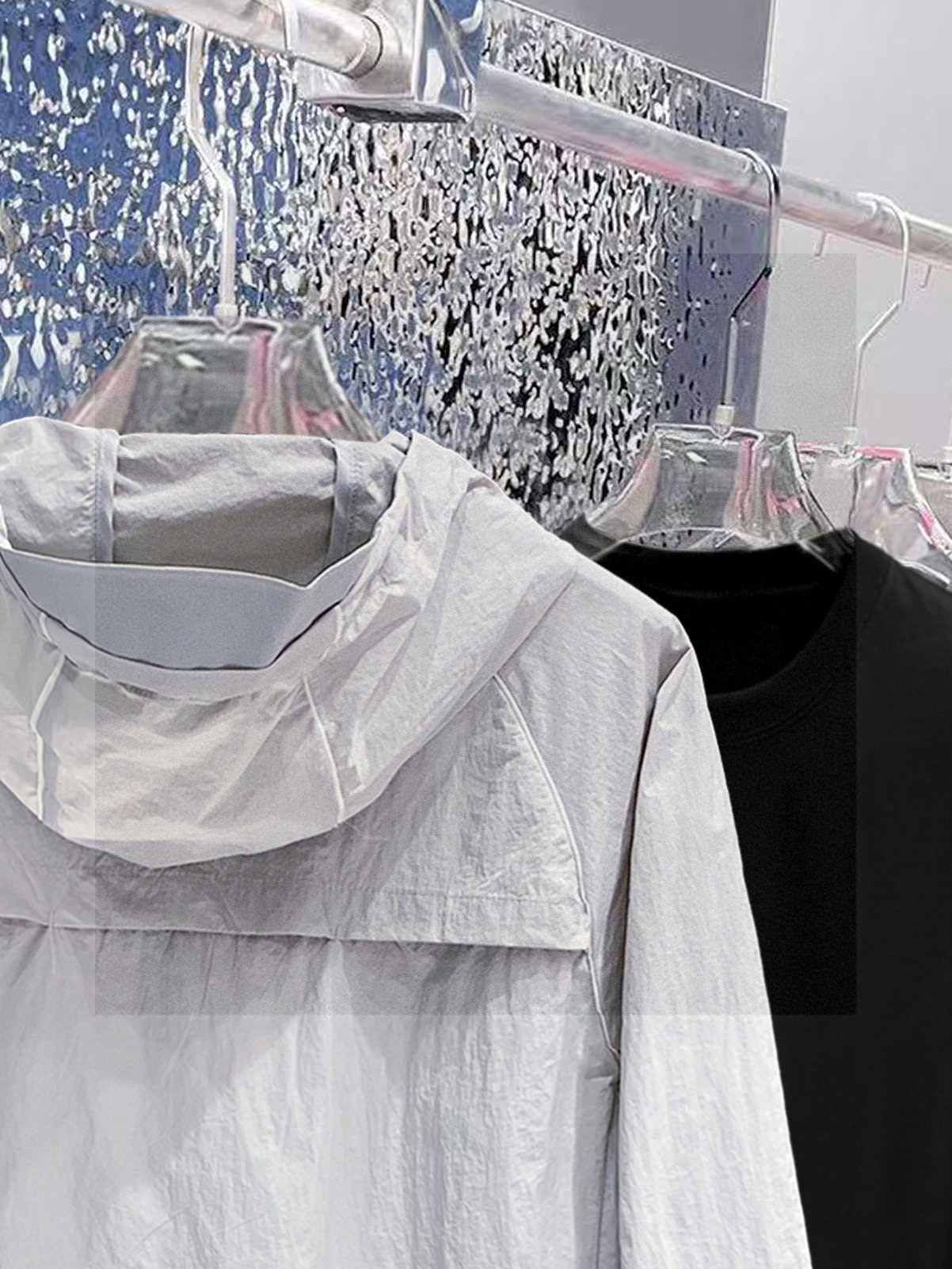 始祖鸟 官网同款防晒轻薄风壳防晒衣皮肤衣 炎热而多变的天气冒险活动时穿着。squamish连采用tyon