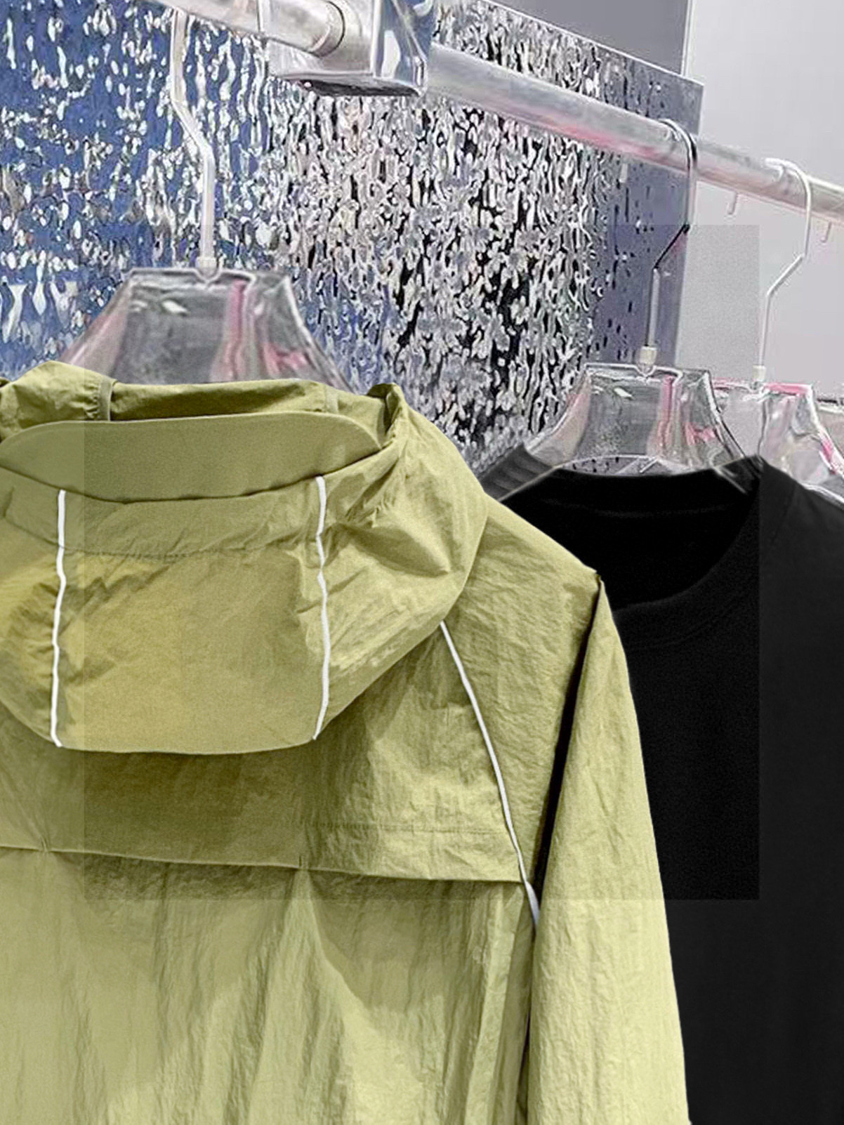 始祖鸟 官网同款防晒轻薄风壳防晒衣皮肤衣 炎热而多变的天气冒险活动时穿着。squamish连采用tyon