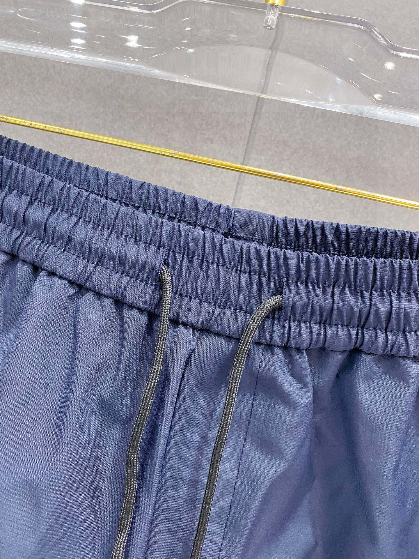 始祖鸟 同步更新 织带长裤 春夏定制高科技面料 舒适无比 家族式织带拼接 运动感超强 尺码：L-4XL（