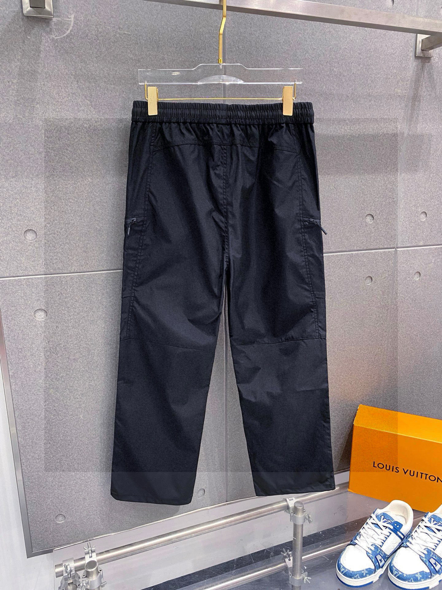 始祖鸟 同步更新 织带长裤 春夏定制高科技面料 舒适无比 家族式织带拼接 运动感超强 尺码：L-4XL（