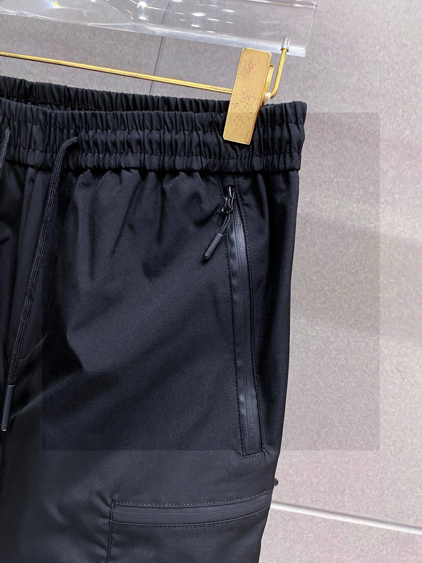 始祖鸟 同步更新 织带长裤 春夏定制高科技面料 舒适无比 家族式织带拼接 运动感超强 尺码：L-4XL（