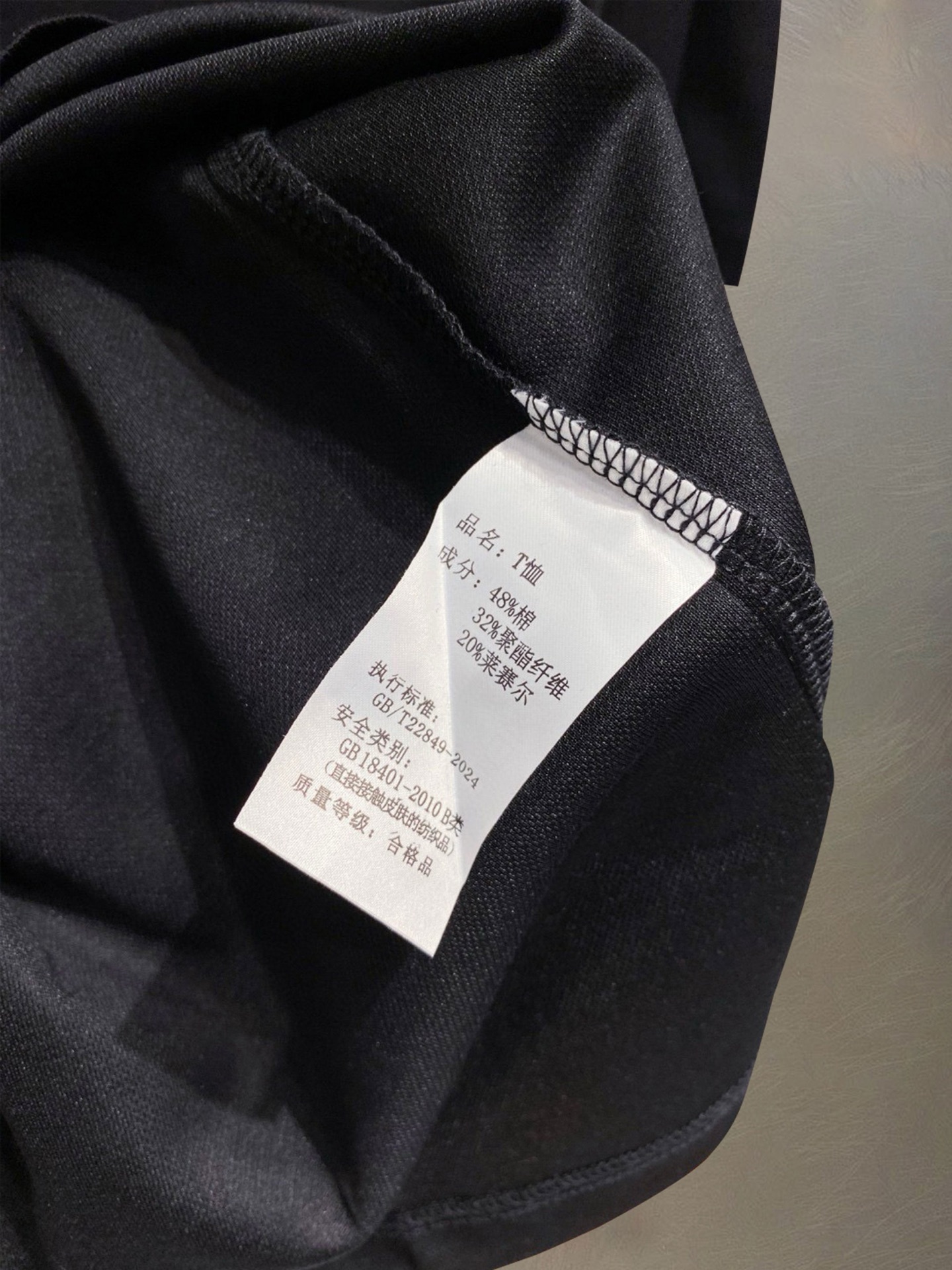 ￼ ￼ ￼ ￼ 高端面料 Y-3 2025 ss夏季新款 logo男士翻领Polo衫！经典商务男款，高端