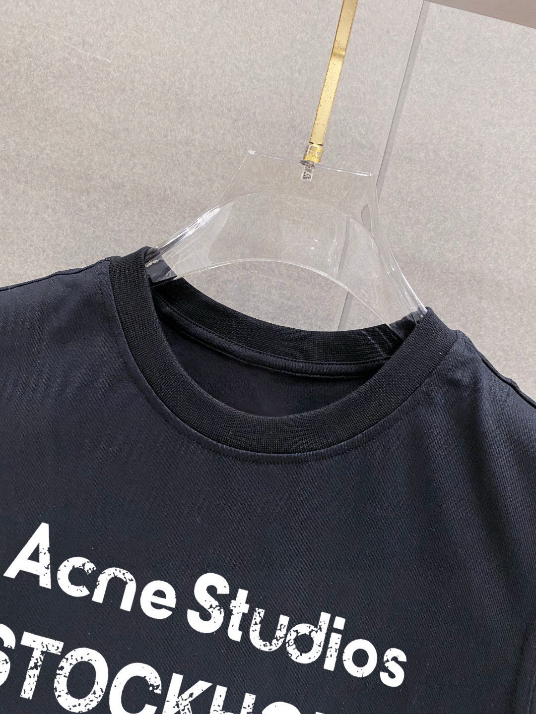 ACNE 官网最新上架 背心夏日必备单品 很显身材的一款 重工印花图案 简约大气 M-XXL （下单提供