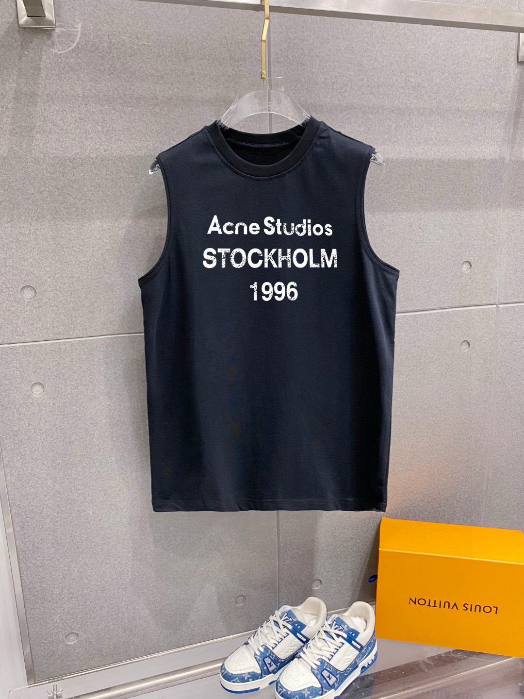 ACNE 官网最新上架 背心夏日必备单品 很显身材的一款 重工印花图案 简约大气 M-XXL （下单提供