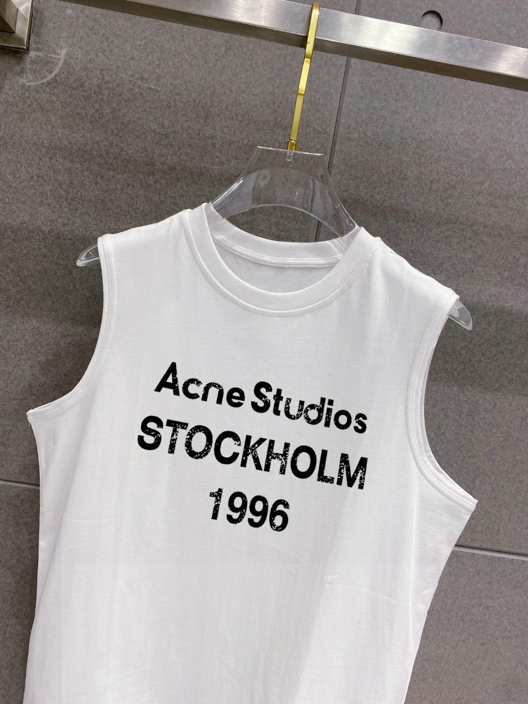 ACNE 官网最新上架 背心夏日必备单品 很显身材的一款 重工印花图案 简约大气 M-XXL （下单提供