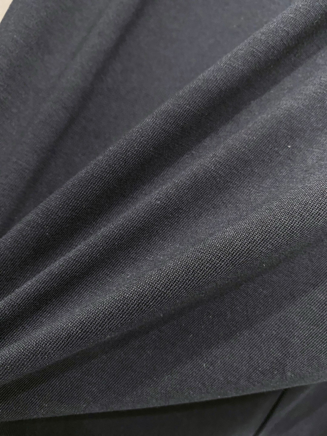 alo 官网最新上架 背心夏日必备单品 很显身材的一款 重工印花图案 简约大气 M-XXL （下单提供身