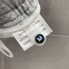     始祖鸟 春夏新款短裤 这款极简表达现代态度。面布63.1%棉36.9聚酯倩维 超薄复合     始祖鸟 春夏新款短裤 这款极简表达现代态度。面布63.1%棉36.9聚酯倩维 超薄复合