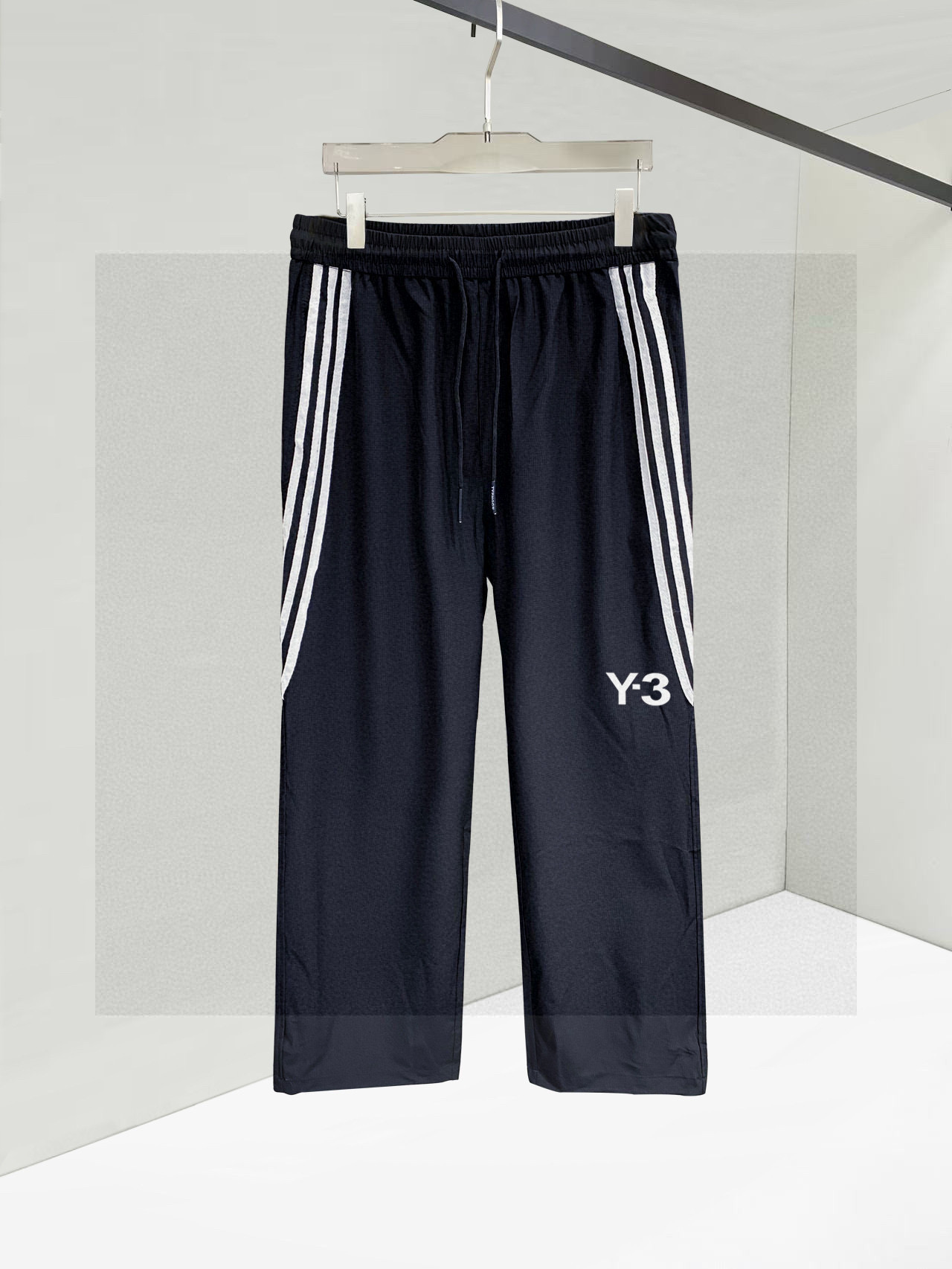 Y-3 同步更新 织带长裤 春夏定制高科技面料 舒适无比 家族式织带拼接 运动感超强 尺码：L-4XL（