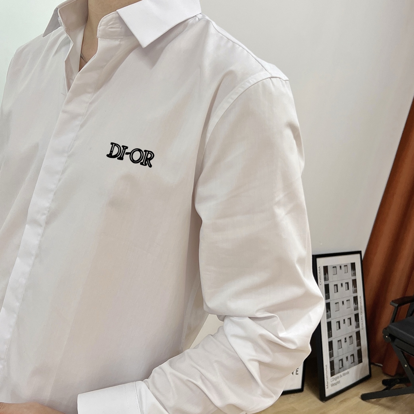 ￼ ￼ ￼ ￼ 迪奥 专柜最新款男士必备款长袖衬衫，100%天然棉，舒服透气，原单狠货，原版面料，柔软舒