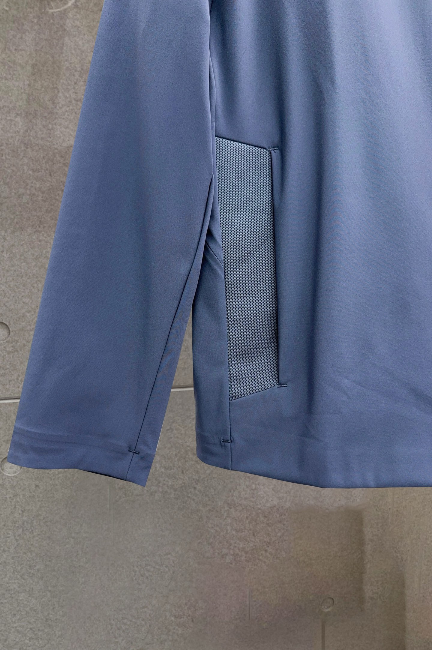 ￼ 始祖鸟 2025最新5A级抑菌仿生、航 纳米、新型纺丝几大 术复合生产的新型多填充物：气凝胶棉特点：