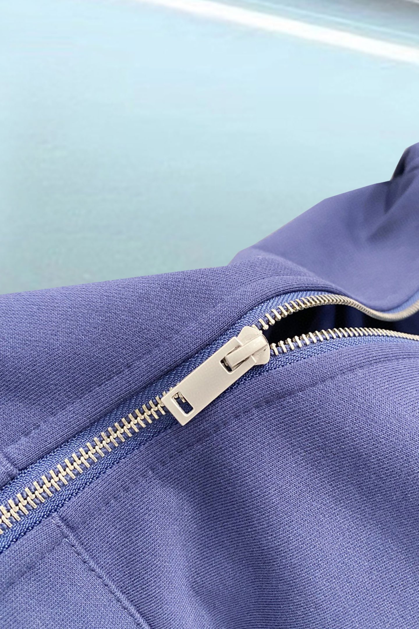 普拉达 官网同步发行 胸前印花品牌logo 功能性 机能运动 男女同款新款运动技能连帽卫衣，400克洗水