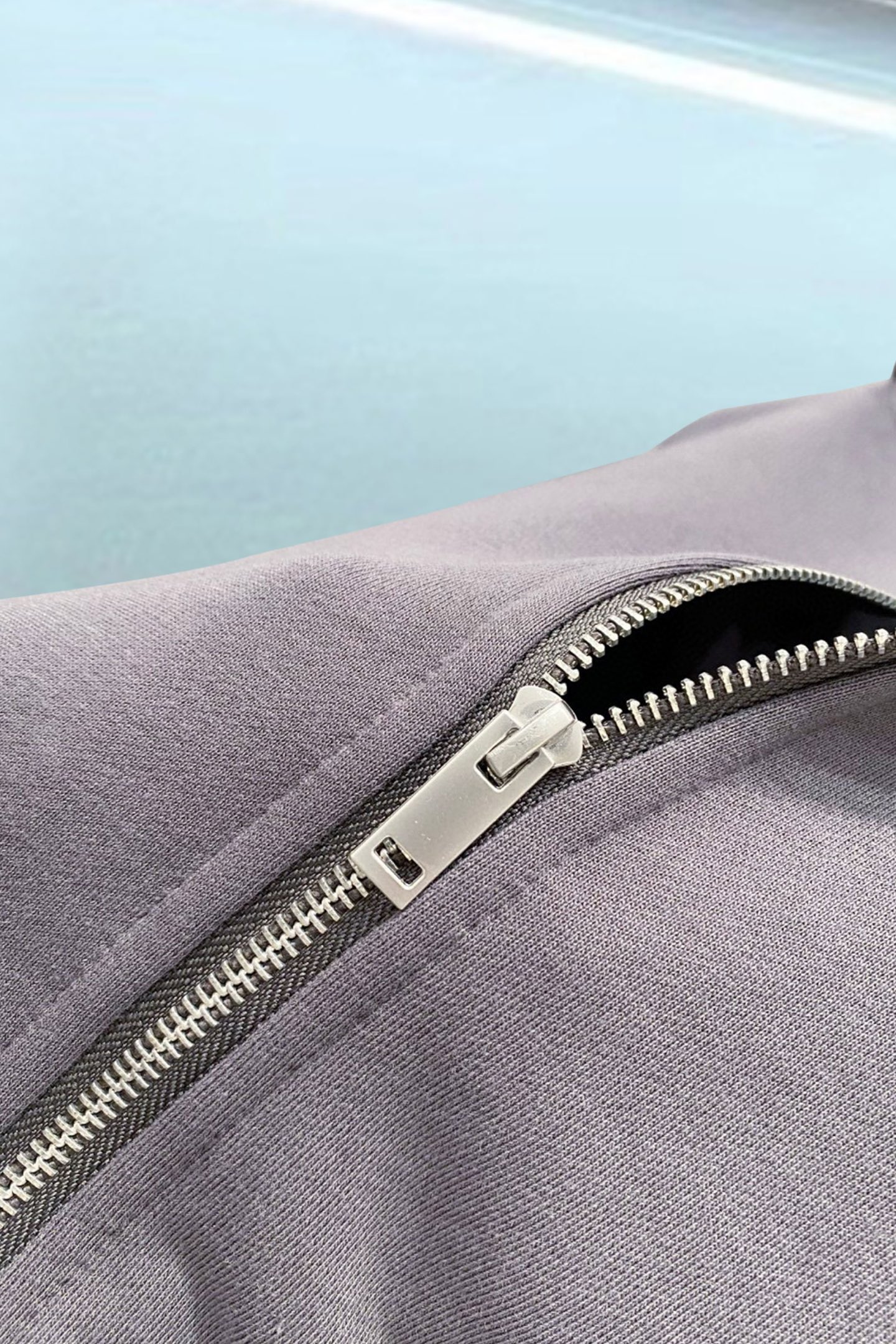 普拉达 官网同步发行 胸前印花品牌logo 功能性 机能运动 男女同款新款运动技能连帽卫衣，400克洗水