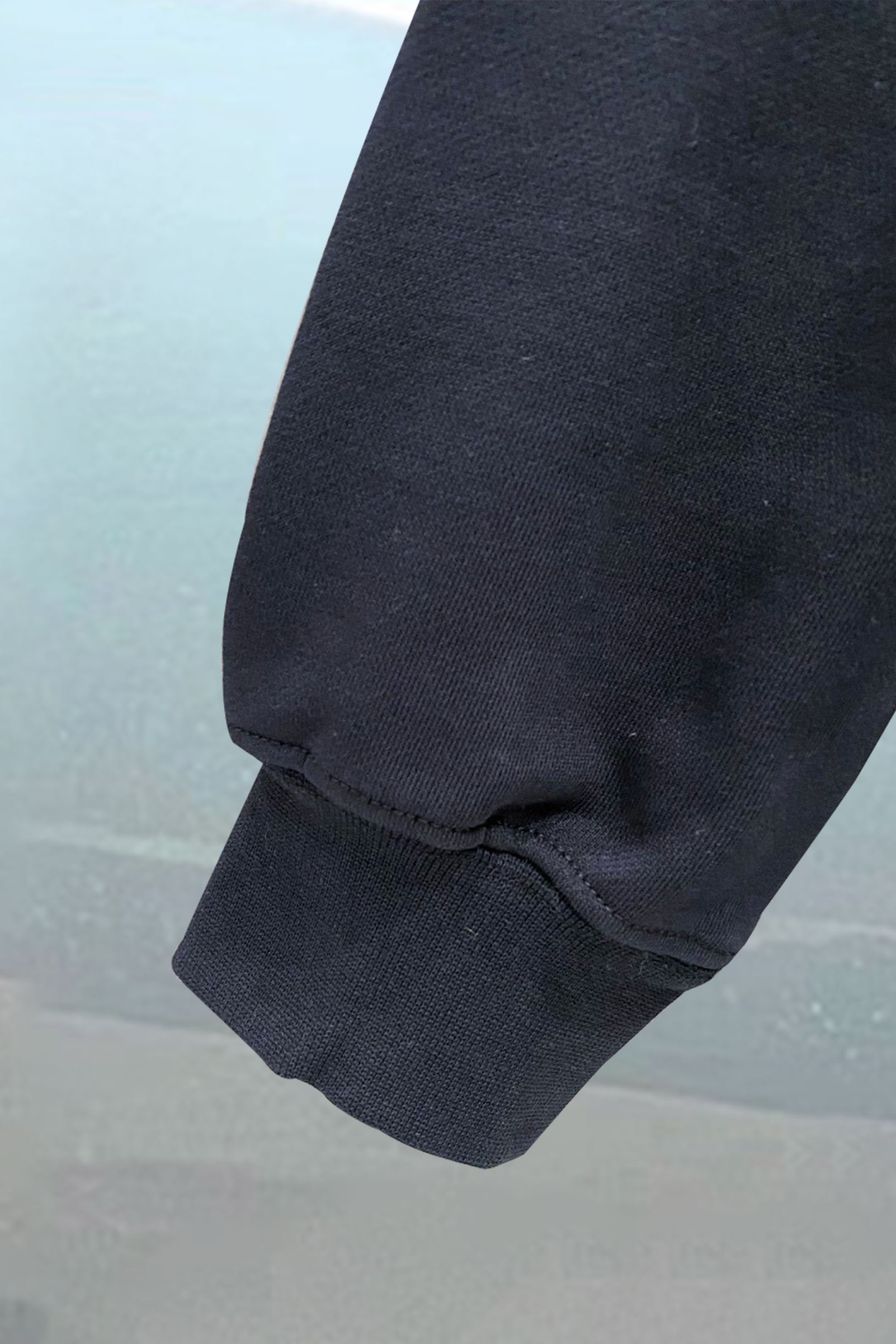 普拉达 官网同步发行 胸前印花品牌logo 功能性 机能运动 男女同款新款运动技能连帽卫衣，400克洗水