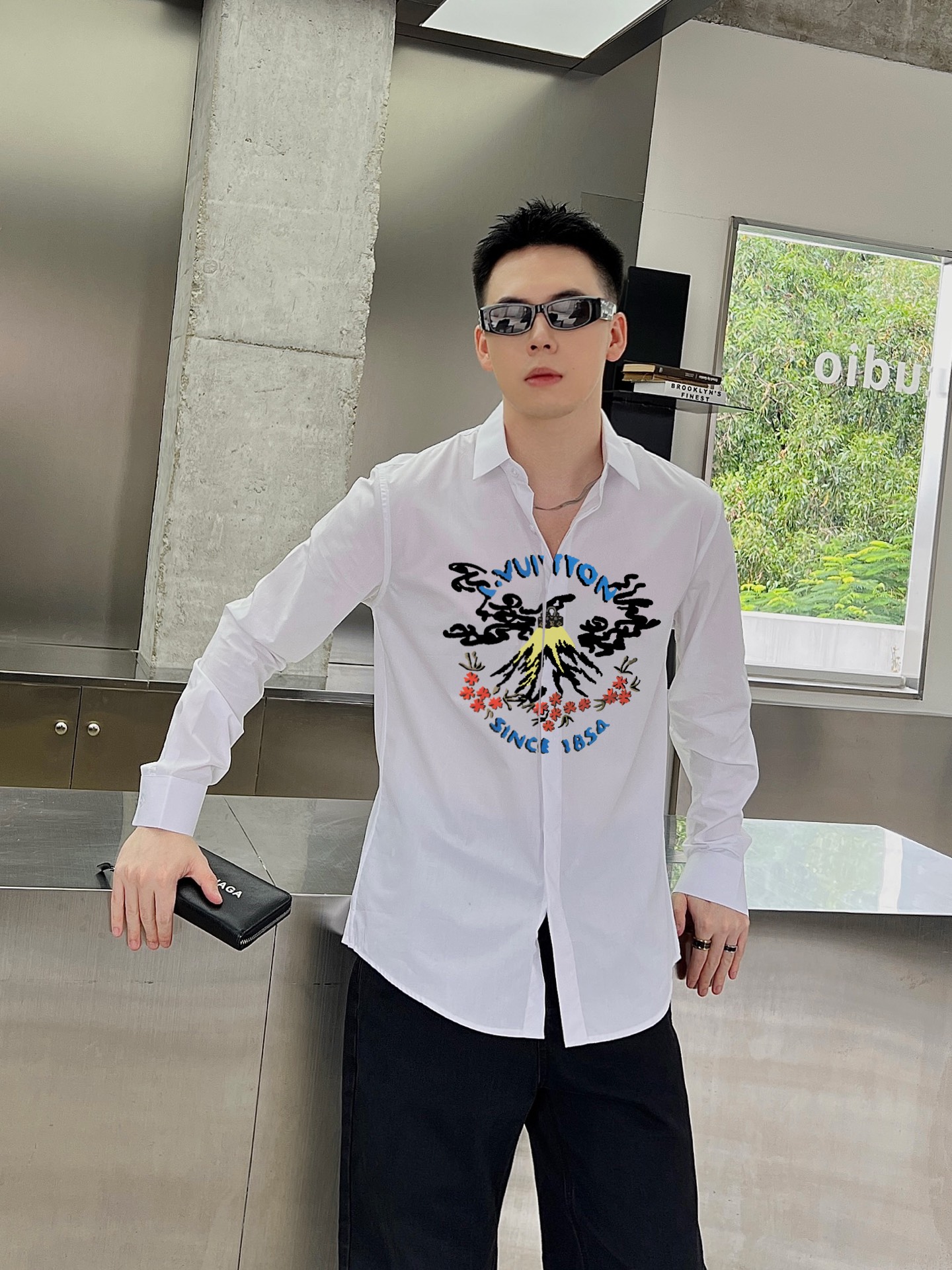 路易威登 最新款男士必备款长袖衬衫，100%天然棉，舒服透气，原单狠货，原版面料，柔软舒适，上身高端又奢