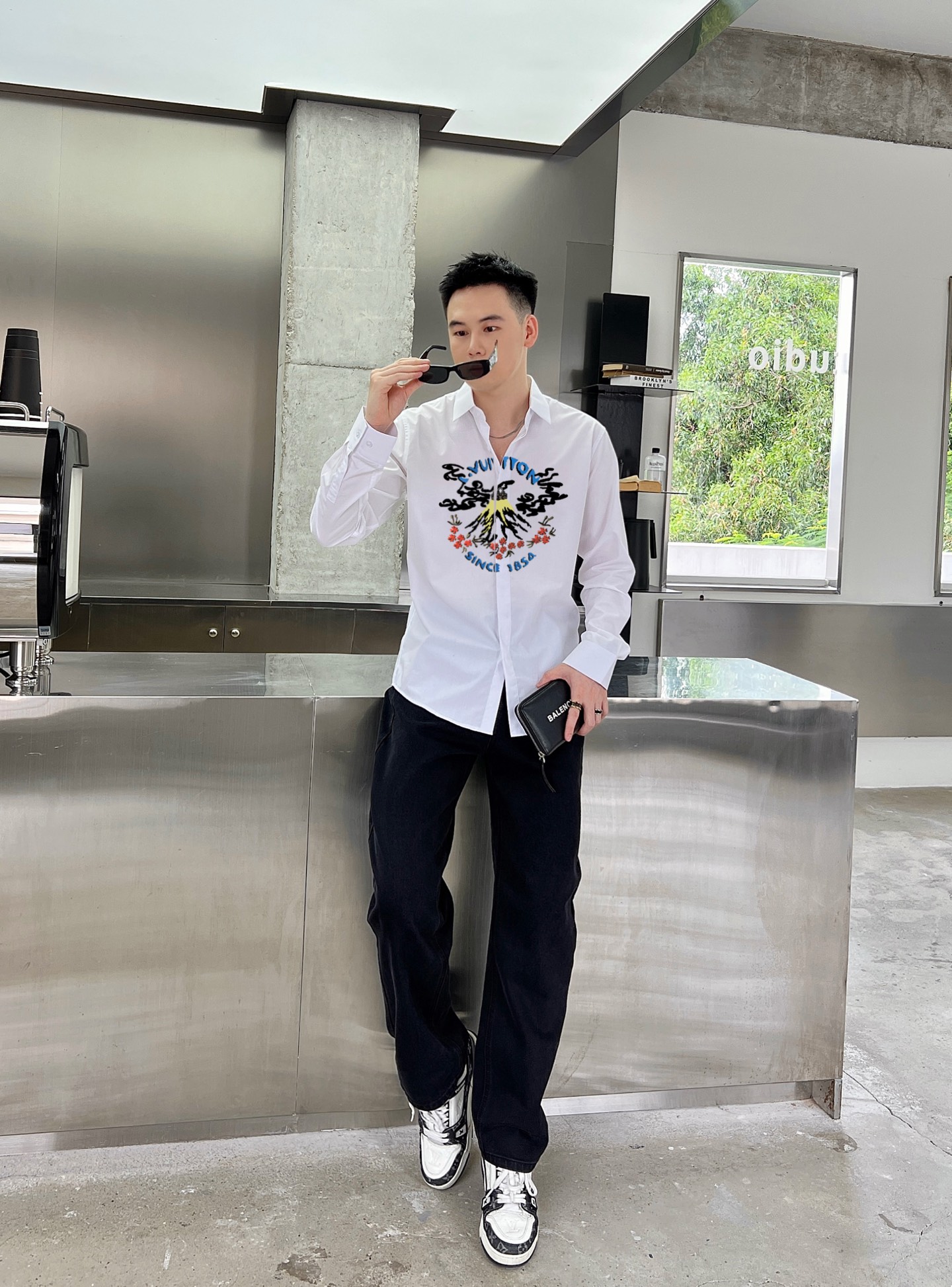 路易威登 最新款男士必备款长袖衬衫，100%天然棉，舒服透气，原单狠货，原版面料，柔软舒适，上身高端又奢