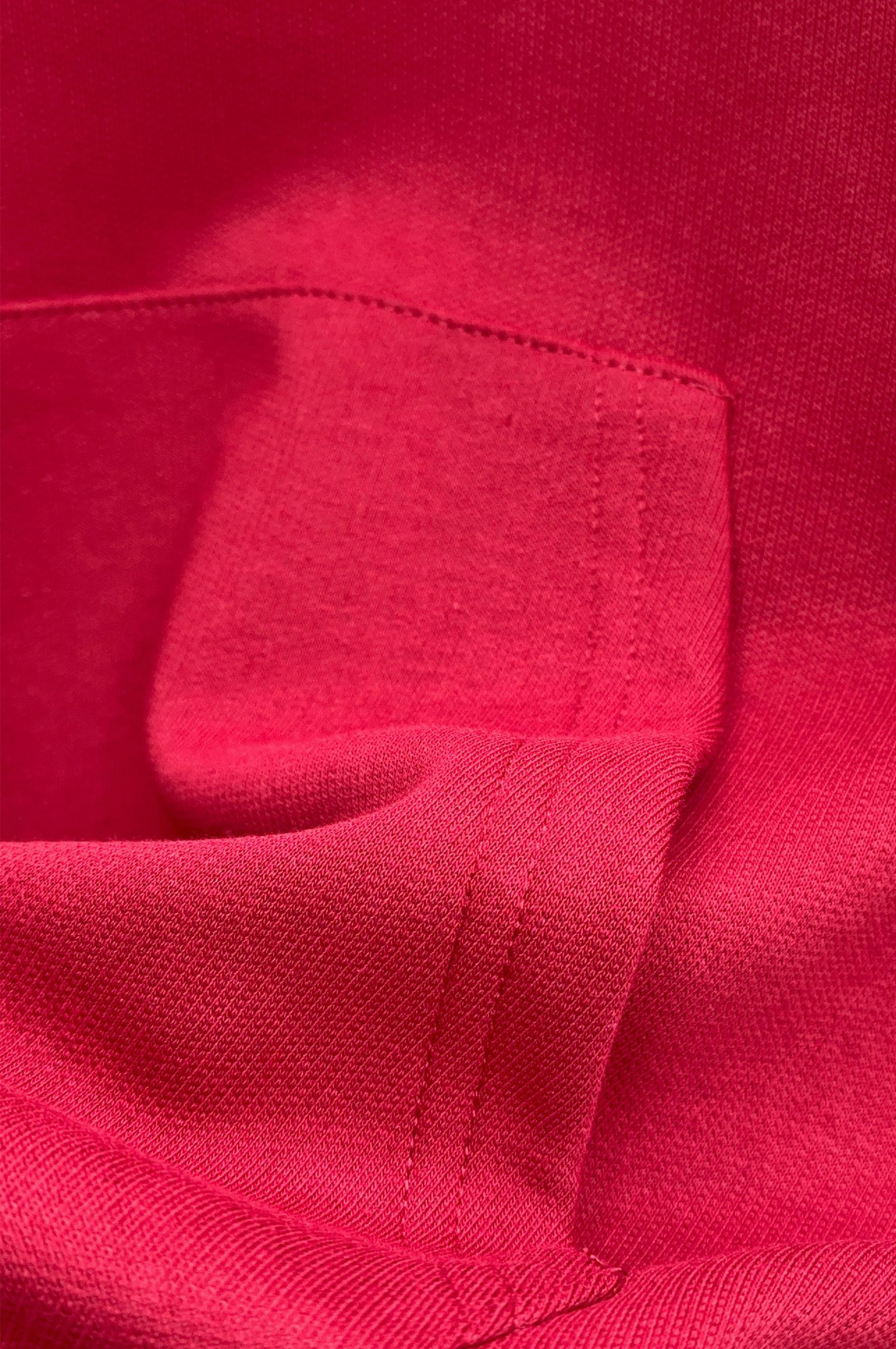 ￼ ￼ ￼ ￼ ￼ ￼ ￼ ￼ ￼ ￼ ￼ 巴黎世家 官网同步发行 胸前印花品牌logo 功能性 机能运