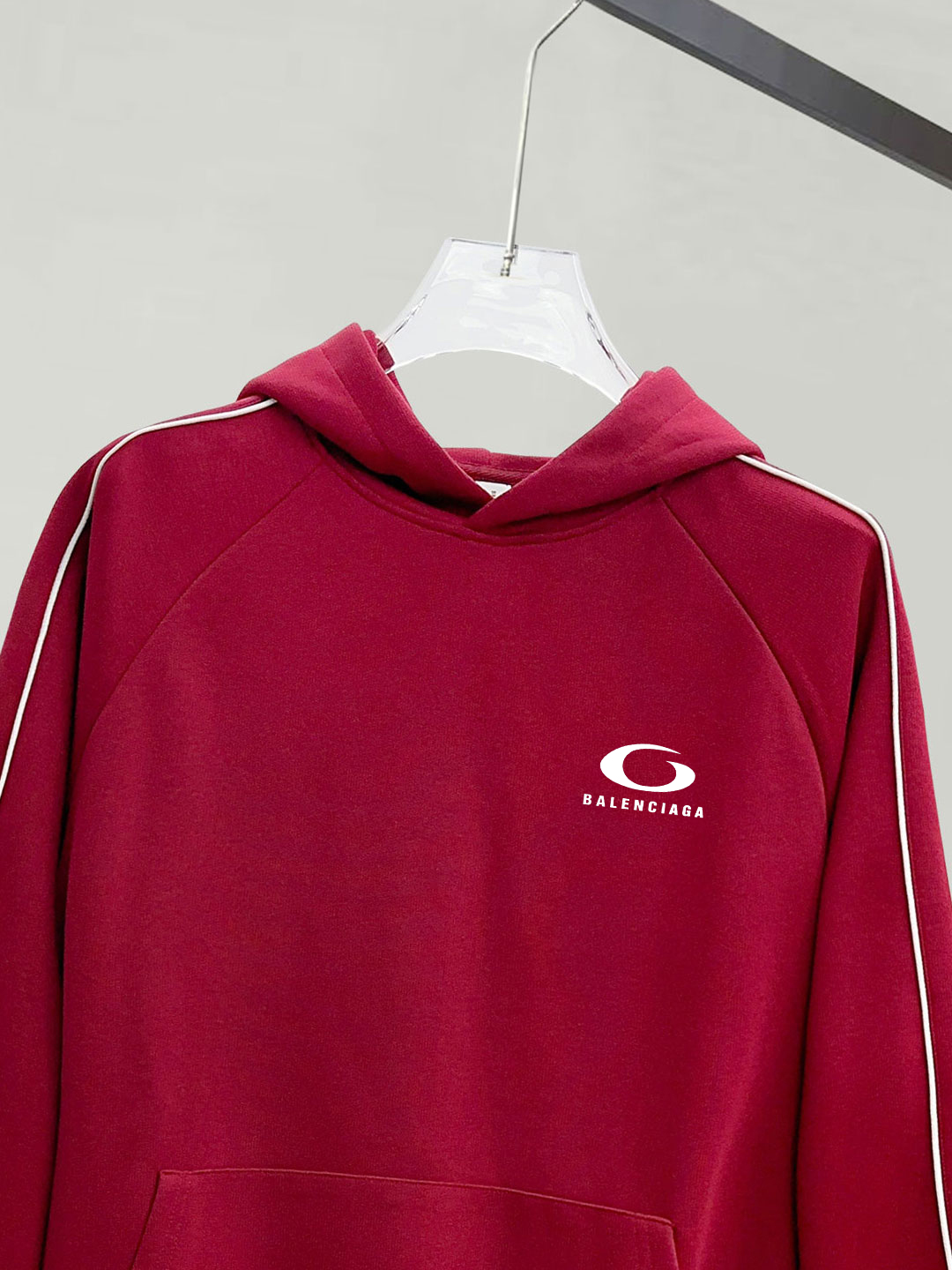 ￼ ￼ ￼ ￼ ￼ ￼ ￼ ￼ ￼ ￼ ￼ 巴黎世家 官网同步发行 胸前印花品牌logo 功能性 机能运