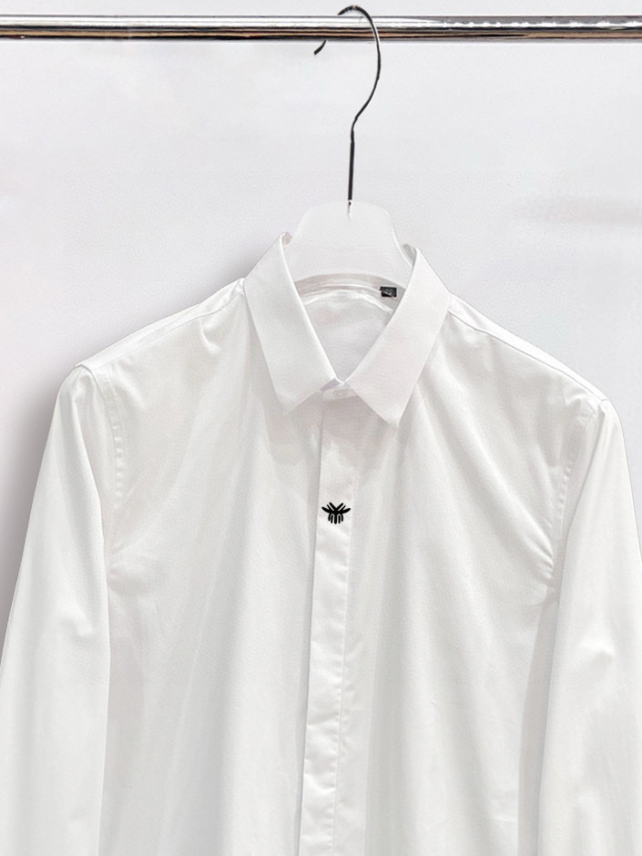 ￼ ￼ ￼ ￼ 迪奥 专柜最新款男士必备款长袖衬衫，100%天然棉，舒服透气，原单狠货，原版面料，柔软舒