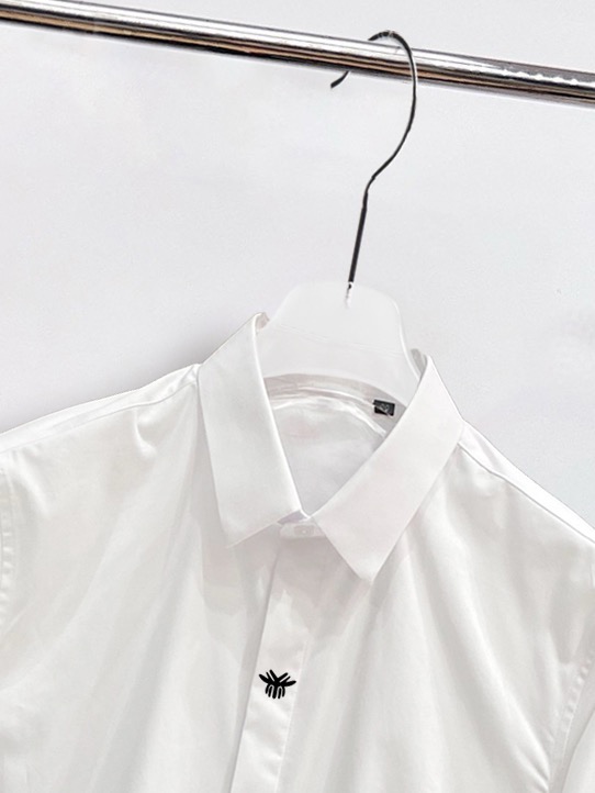 ￼ ￼ ￼ ￼ 迪奥 专柜最新款男士必备款长袖衬衫，100%天然棉，舒服透气，原单狠货，原版面料，柔软舒