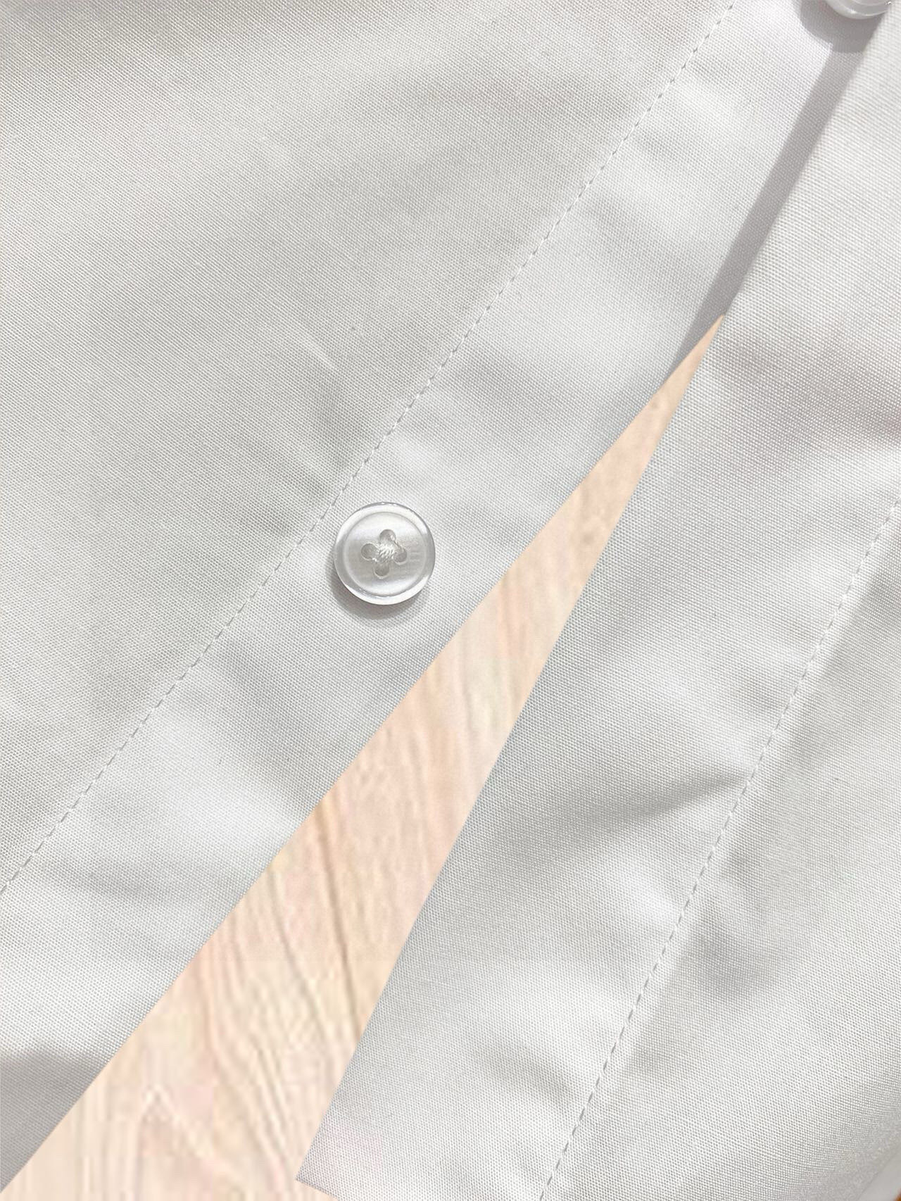 ￼ 酷奇 专柜最新款男士必备款衬衫，100%天然棉，舒服透气，原单狠货，原版面料，柔软舒适，上身高端又奢