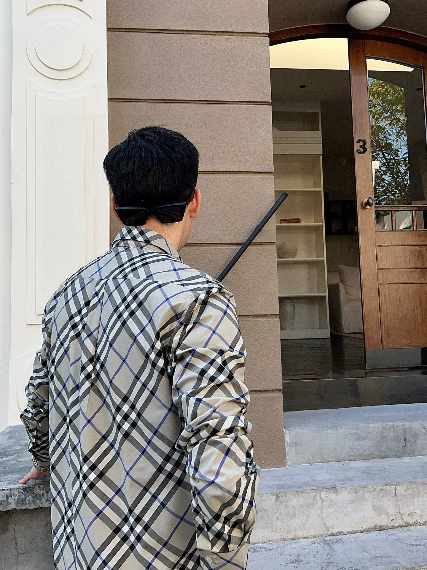 ￼ 巴宝莉 Burberry 织带拼接格纹棉质BUR王牌渠道，官网售价五千，一经发售已准备售罄！新配色标