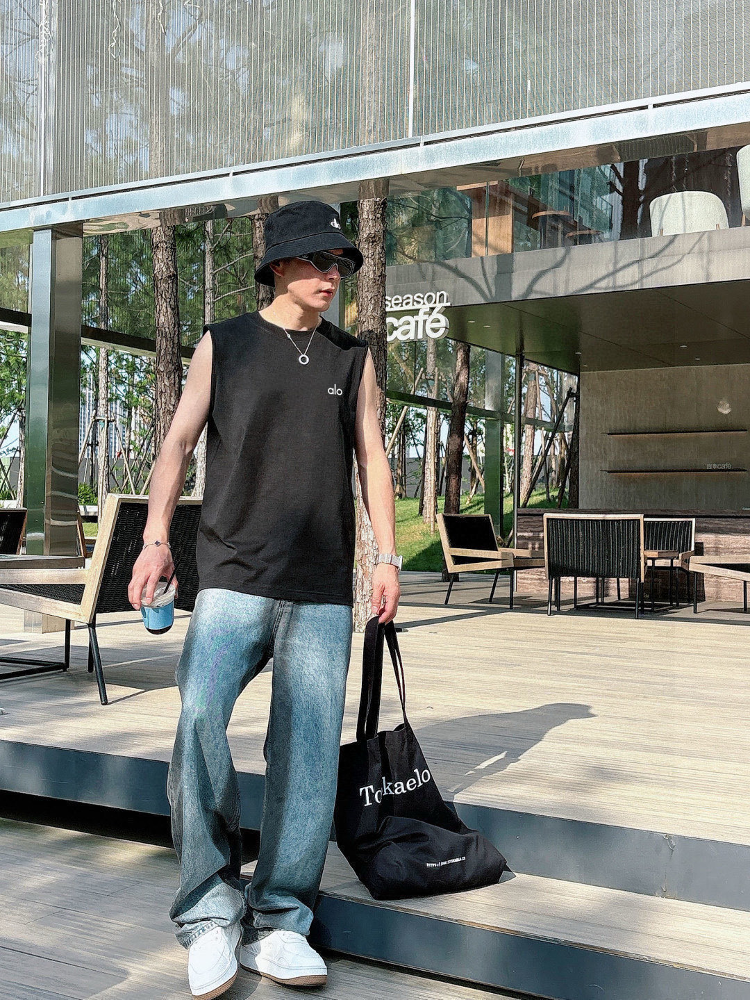 alo 官网最新上架 背心夏日必备单品 很显身材的一款 重工印花图案 简约大气 M-XXL （下单提供身