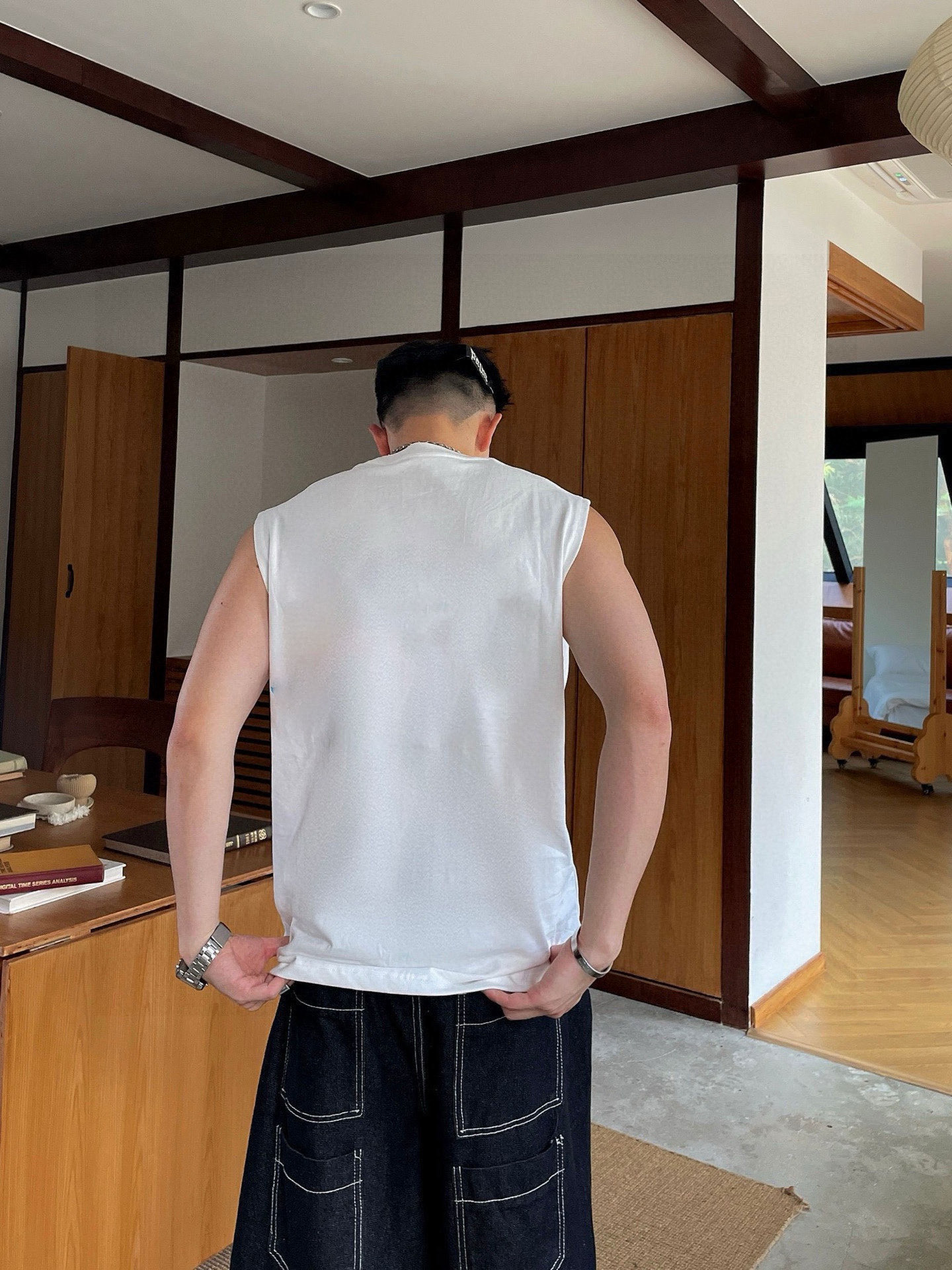 ACNE 官网最新上架 背心夏日必备单品 很显身材的一款 重工印花图案 简约大气 M-XXL （下单提供