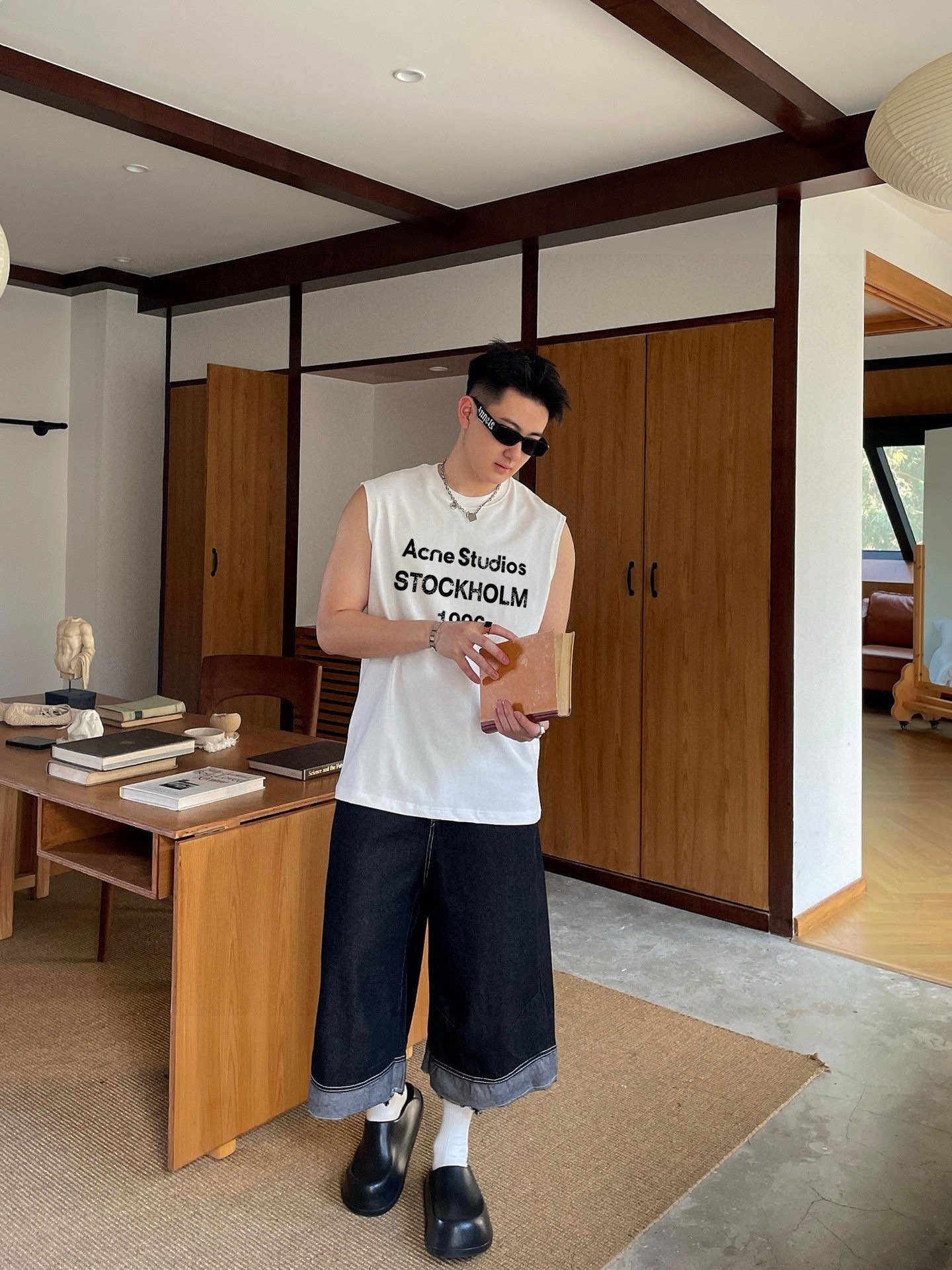 ACNE 官网最新上架 背心夏日必备单品 很显身材的一款 重工印花图案 简约大气 M-XXL （下单提供