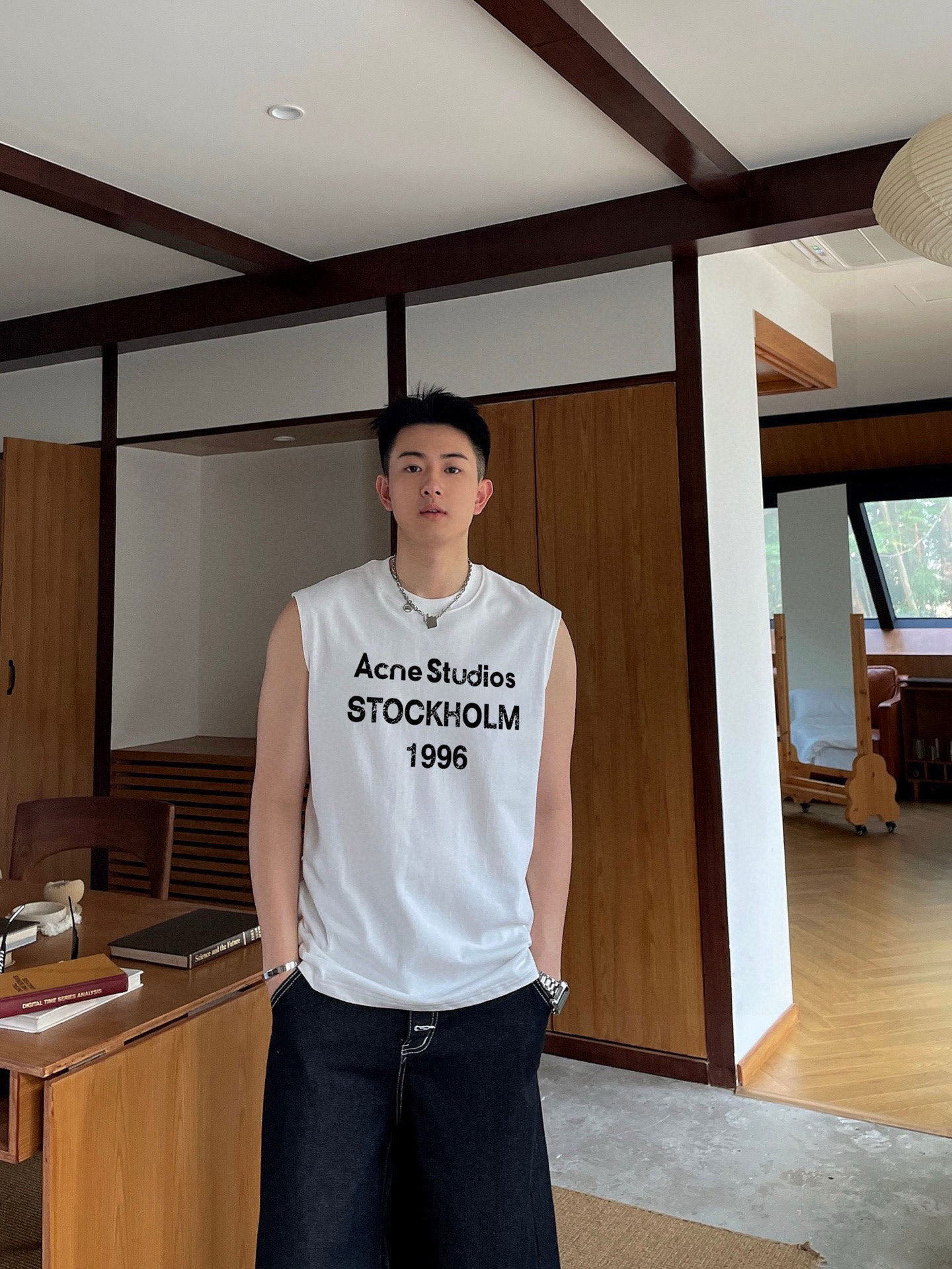 ACNE 官网最新上架 背心夏日必备单品 很显身材的一款 重工印花图案 简约大气 M-XXL （下单提供