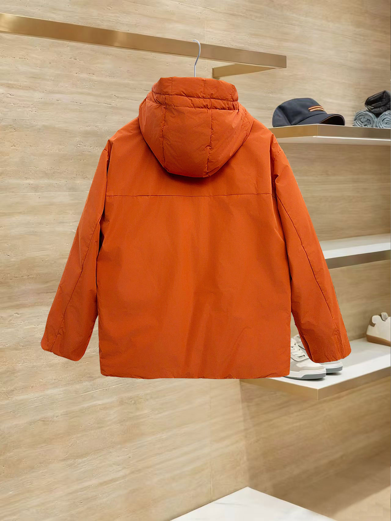 始祖鸟 90绒填充 750蓬松度 田岛印花 轻薄连帽羽绒服 外套胸前侧拉链小口袋，可装东西 Thoriu