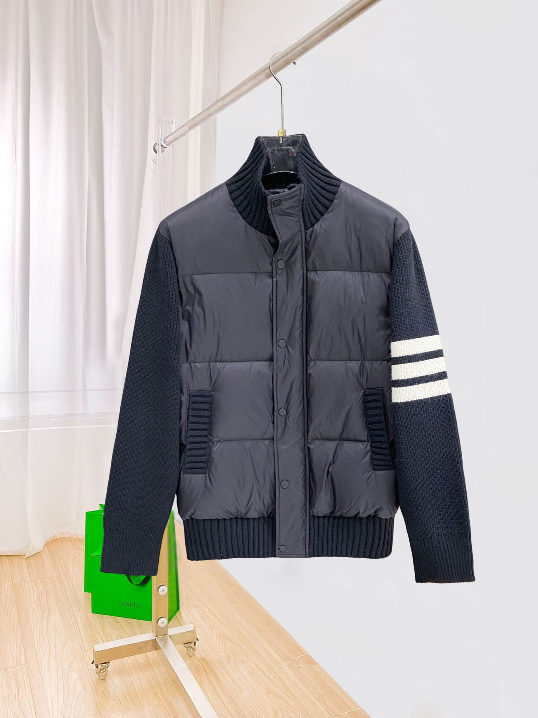 _dg_9smh6XJs96eDECJwwCCC-NLqDq1SOSk0qiGw