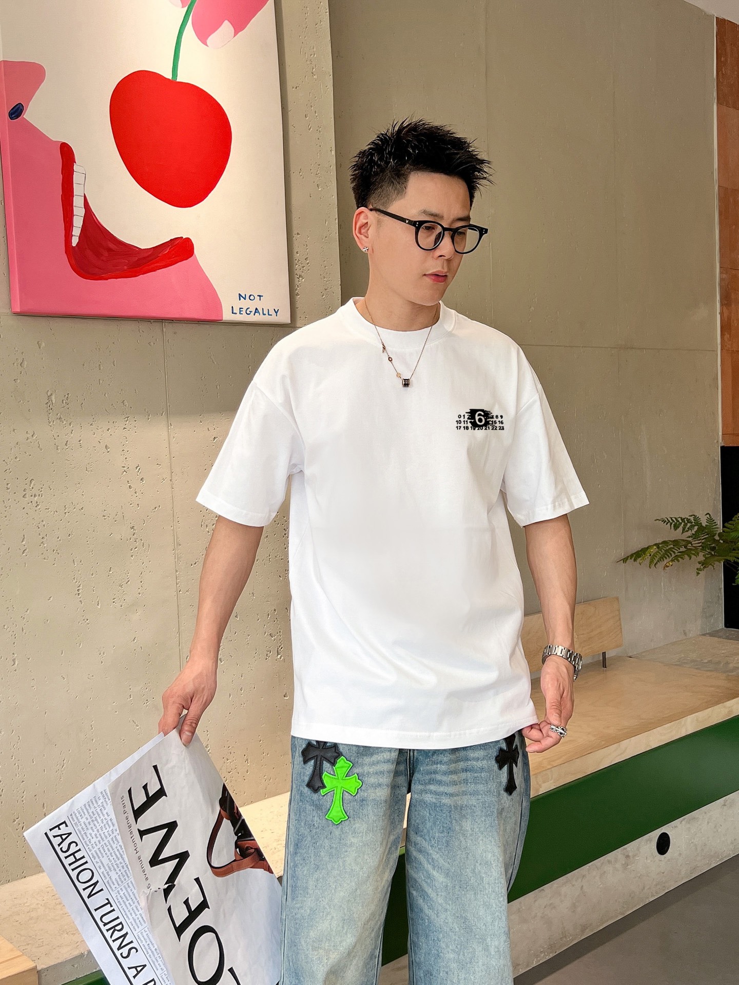 马吉拉 新款字母印花双层重工短袖T桖 字母图案不管是T桖还是卫衣都是每年的爆款单品 前幅大面积印花采用大