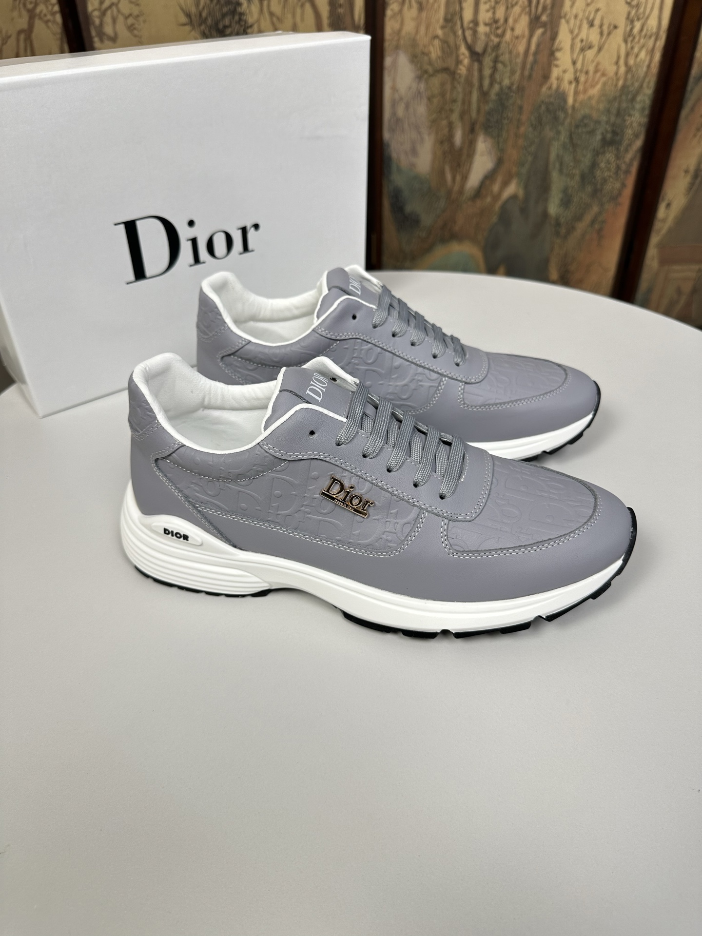 NO:346857,Dior's new counter is available simultaneously, with Italian imported cowhide leather upper, fully imported sheepskin lining, completely 1-to-1 replica, original sole specially supplied with original sole, exclusive movable molding sole is super comfortable, original order goods, high quality, can enter and exit the counter at will, welcome to compare. Number of sizes: 38-44 can be customized 45,,dior,cowhide,sheepskin19860909迪奥 新款专柜同步发售,鞋面意大利进口头层牛皮,全进口羊皮内里,完全1比1复刻,鞋底原厂特供原版底,独家活动成型底超级舒适,原厂跟单货,高品质,可随意进出专柜,欢迎对比.码数:38-44可定做45,,dior,cowhide,sheepskin,Men's shoes