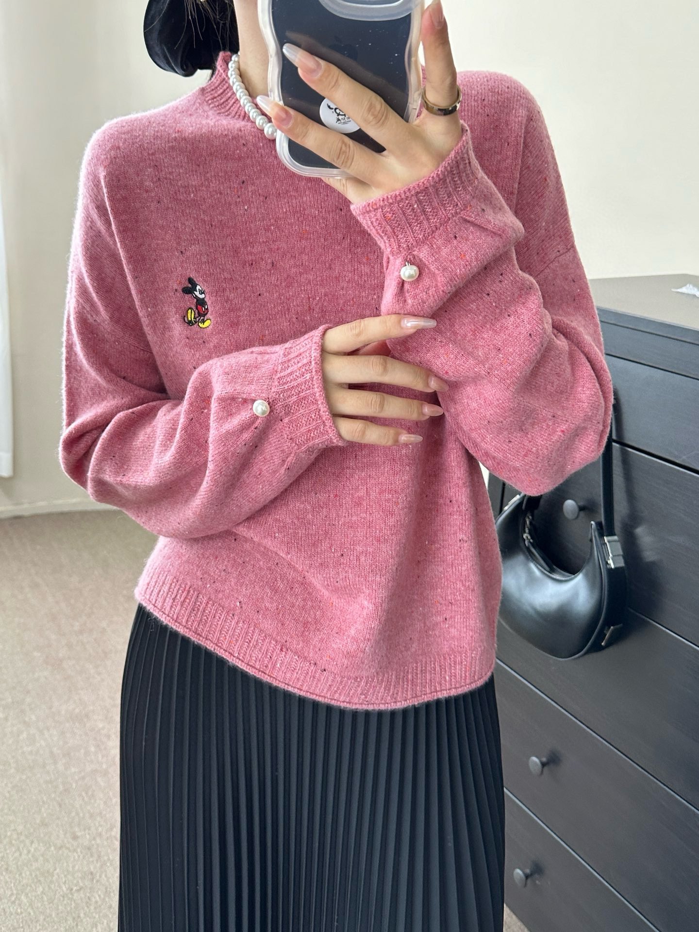 High-End Women’s Suit with Moschino Embroidered Sweater: Perfect for Autumn and Winter - 图片 3