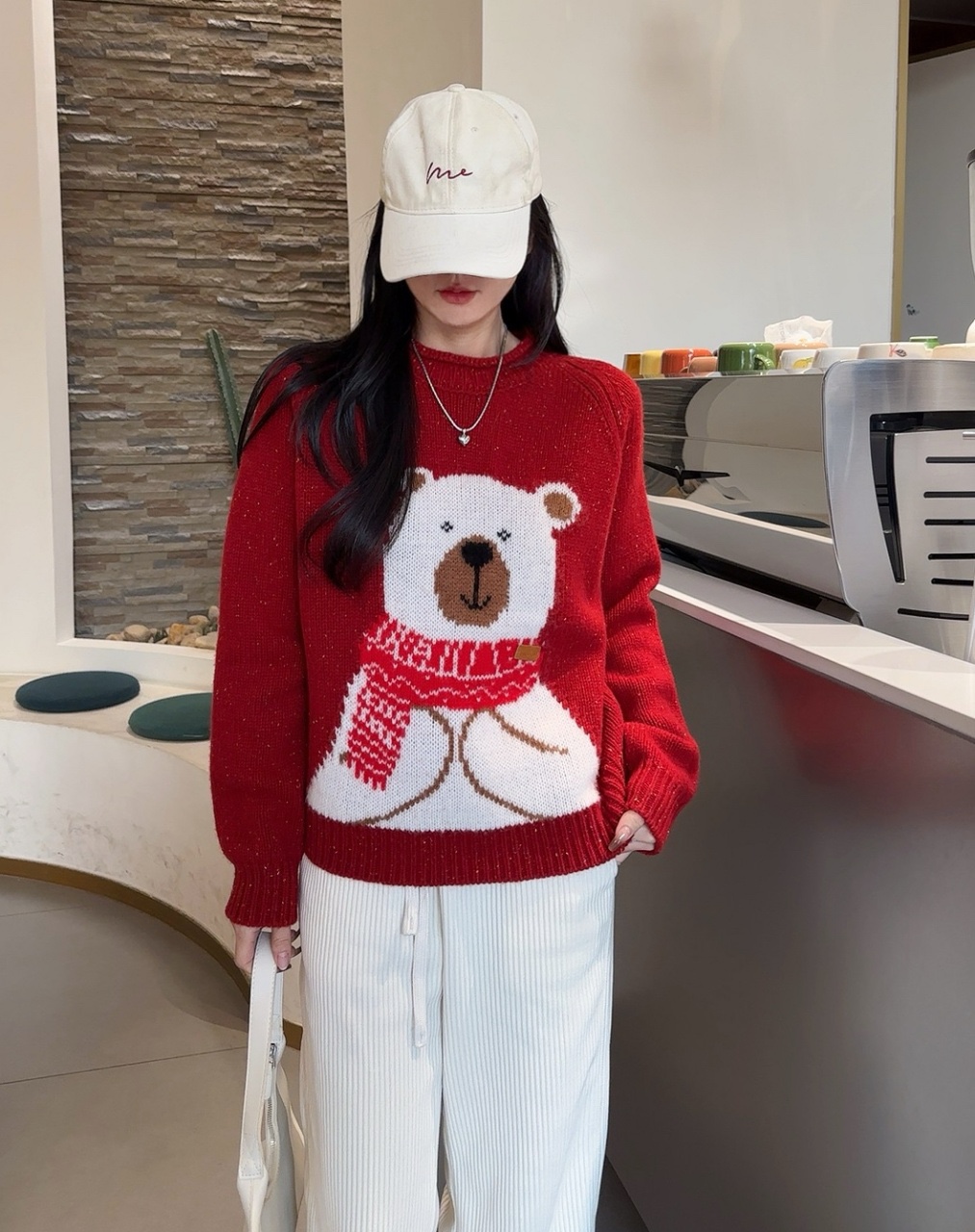 High-End Quality Women’s Clothes: Moschino Europe Station’s New E.C.C. Collection for Fall/Winter - 图片 3