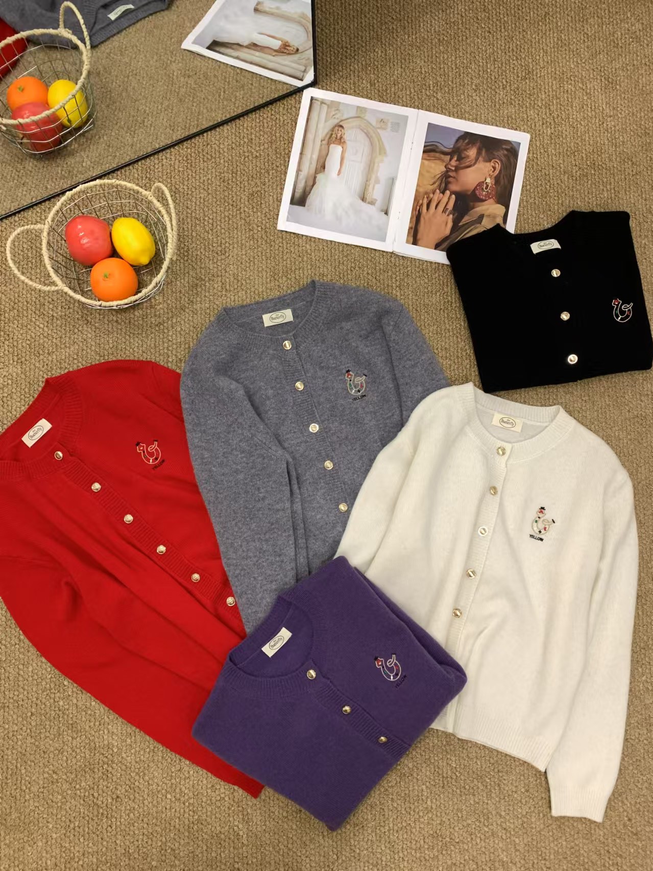 High-End Women’s Suit with Snake Embroidery: Marni’s 2024 European Collection - 图片 6