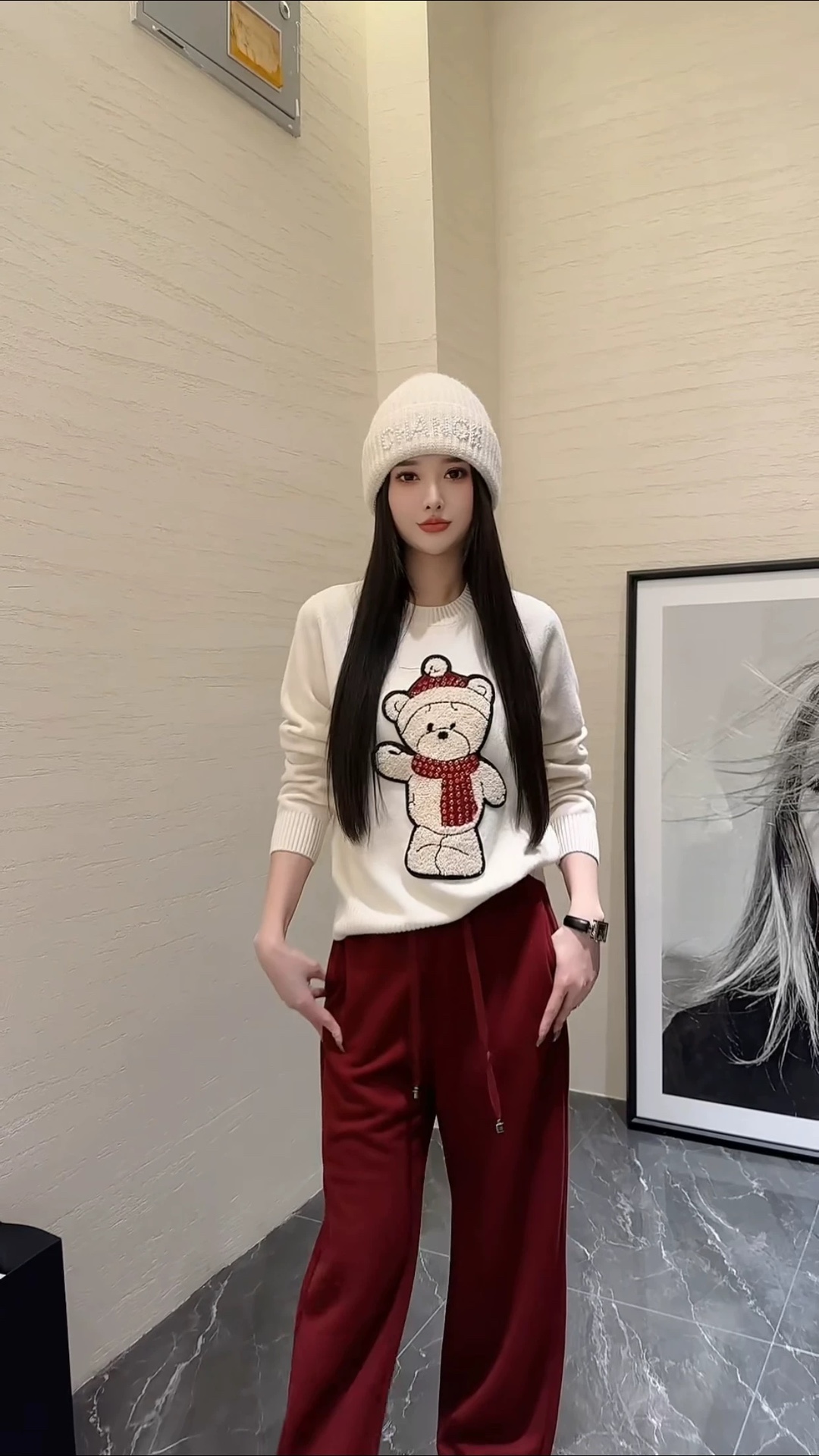 P495 HIGH QUALITY WOMEN’S CLOTHES PACKED WITH MOSCINO’S NEW SWEATER FULL OF HAIR. - 图片 2