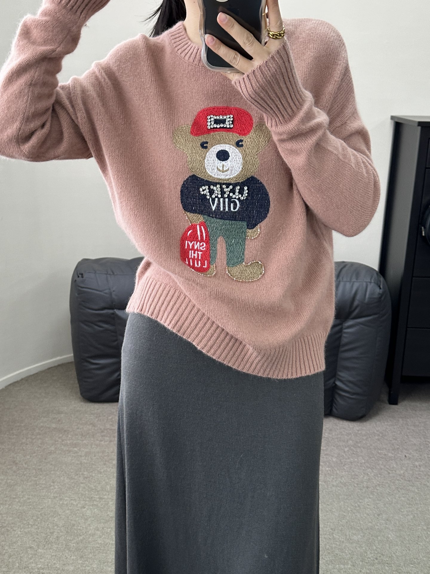 High-End Women’s Suit with Moscinos and Raccoon Details: Lazy Knit Shirt Design - 图片 7