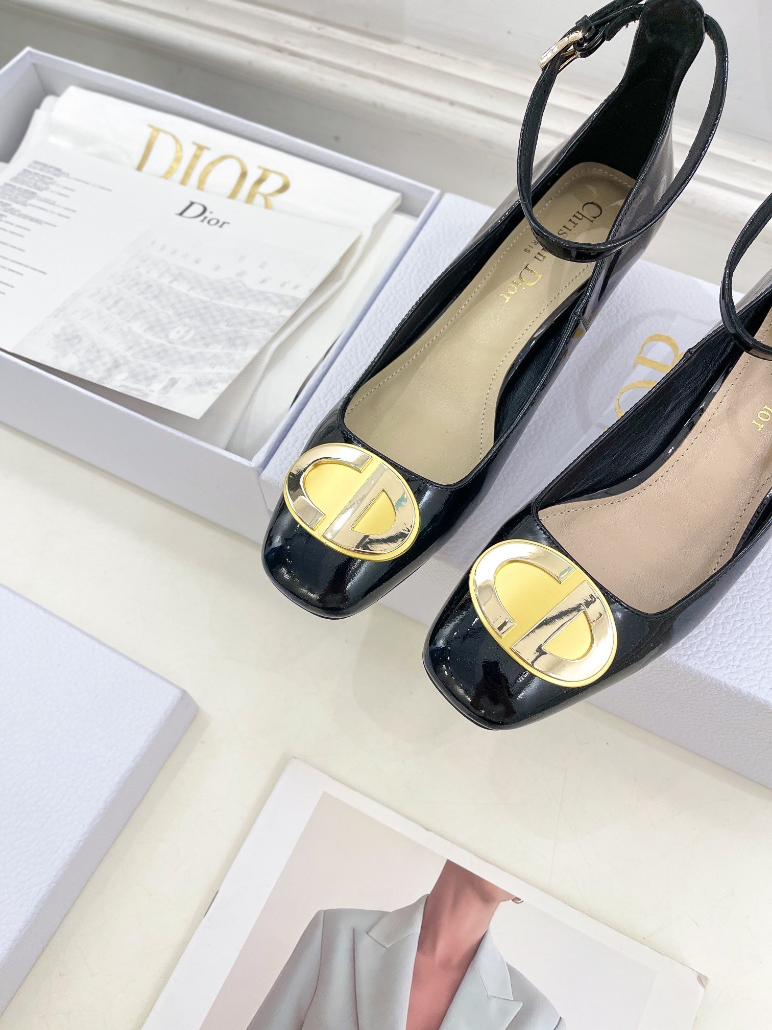 Dior迪奥242024早春新款顶级版本️专柜主打新款方头玛丽珍粗跟单鞋硬货上新代购级别！高级感十足！国